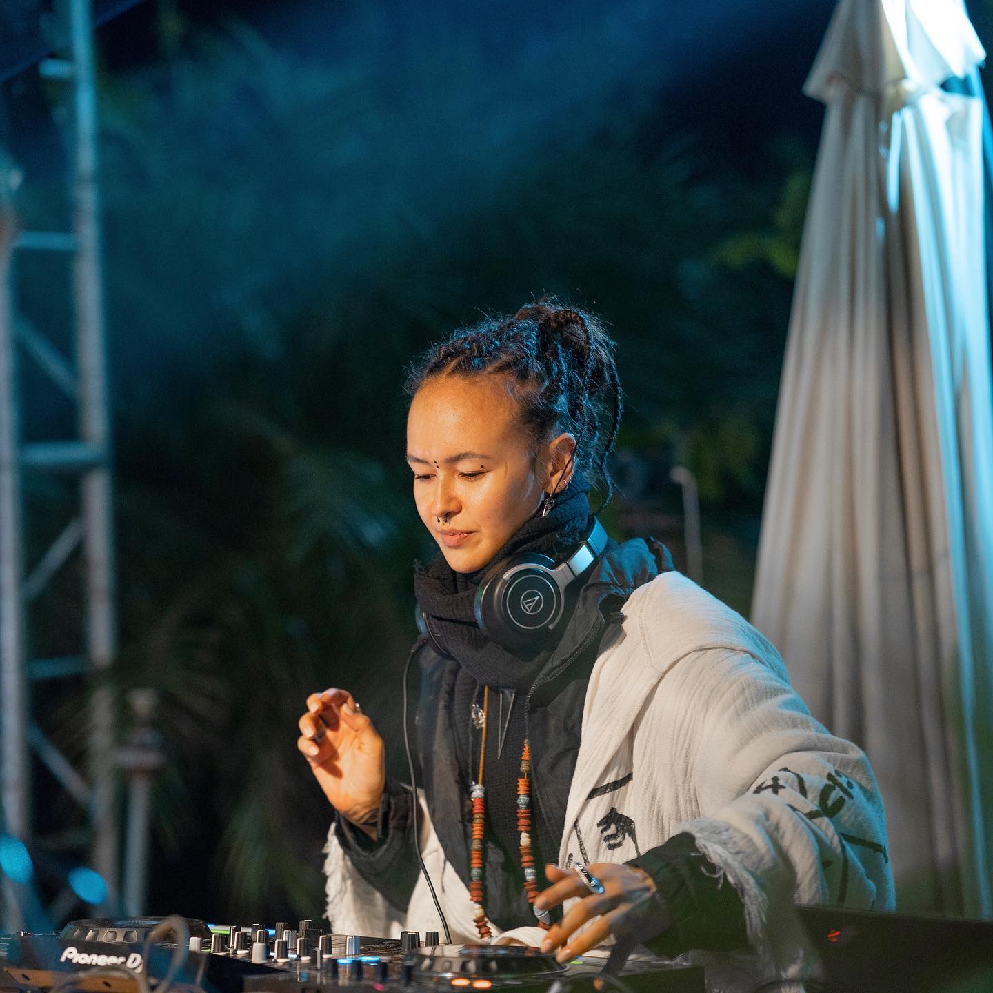 Dj INNA RA