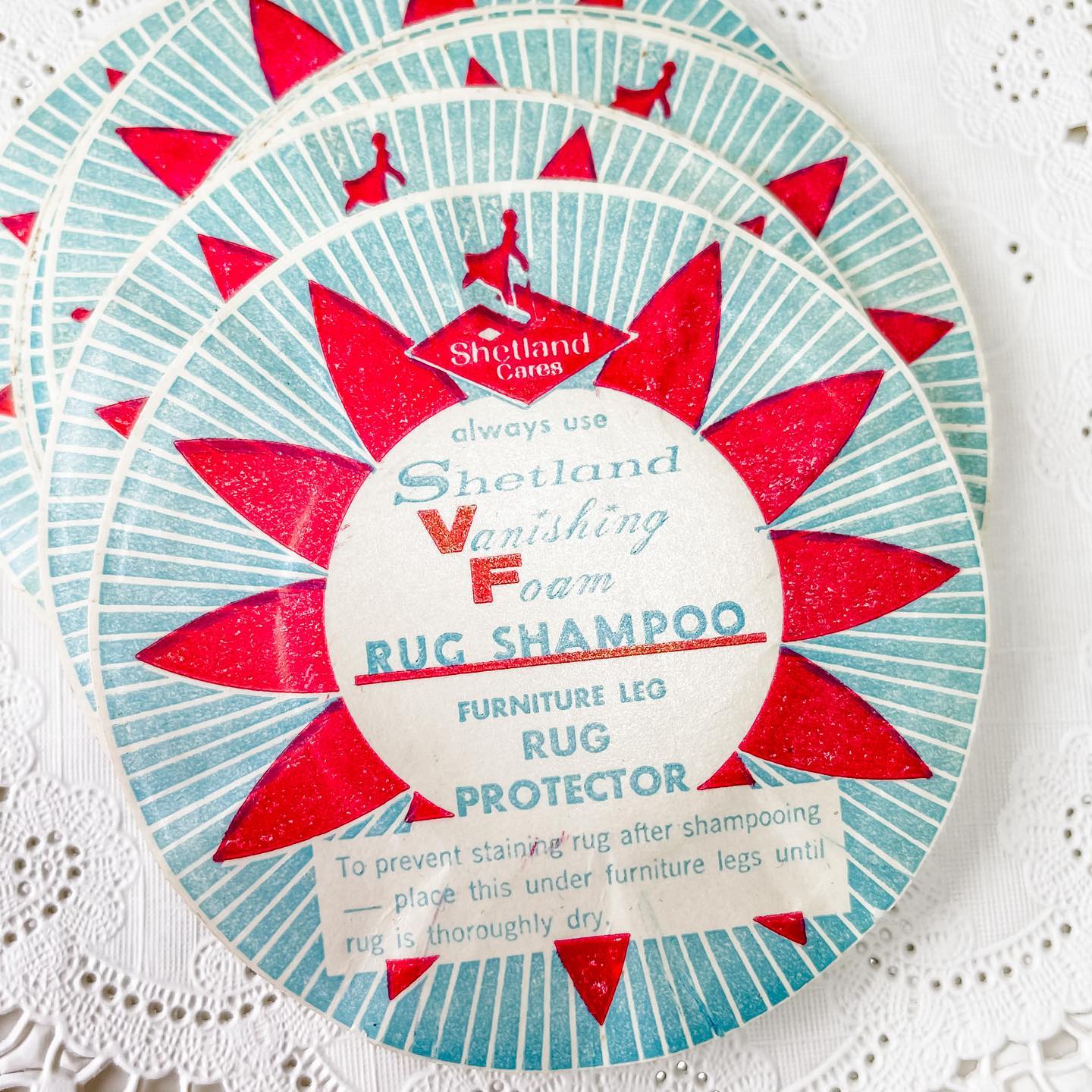 How fun are these vintage rug shampoo... - vintagepapermarket
