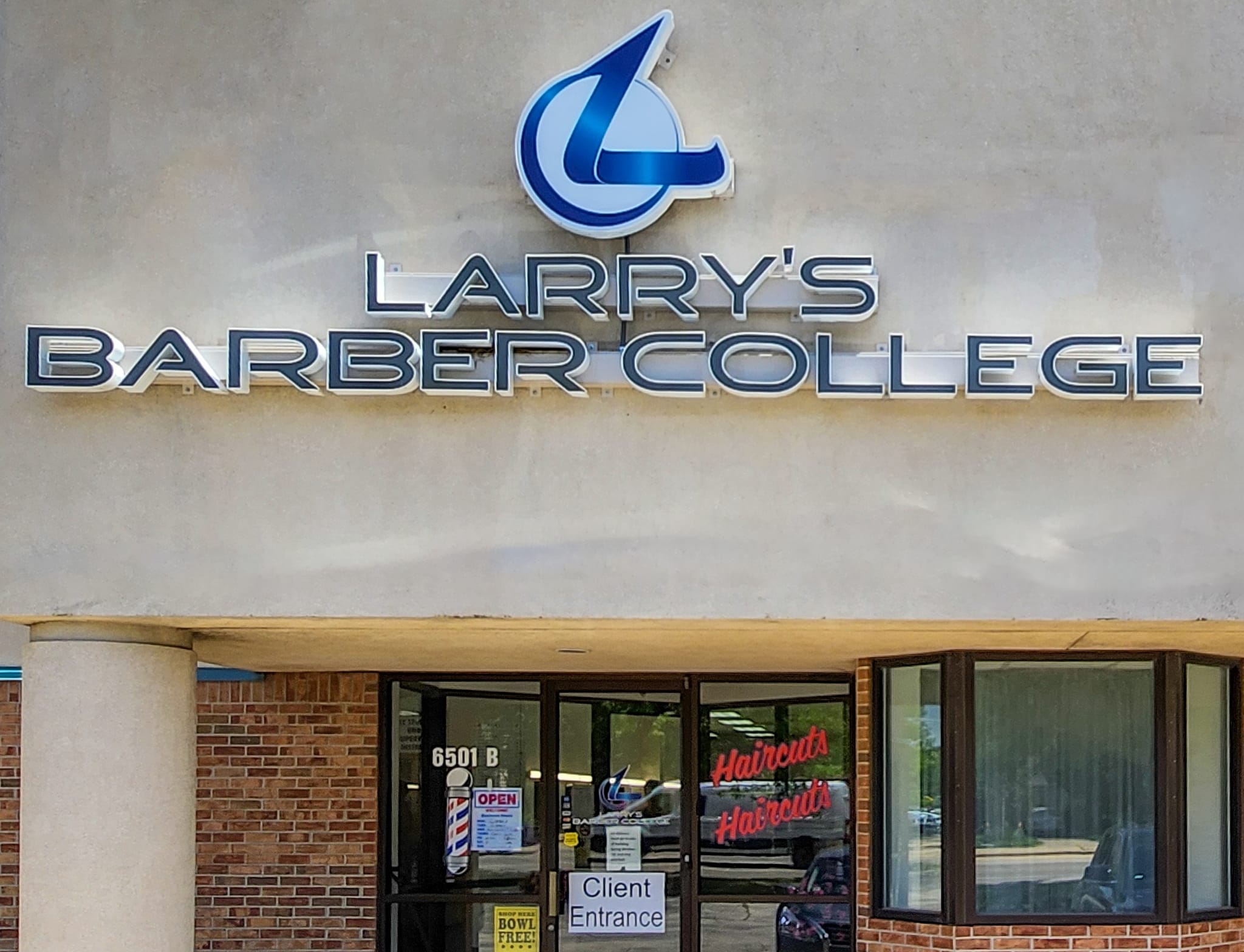 Larry's Barber College Rockford Campus | Loves Park IL