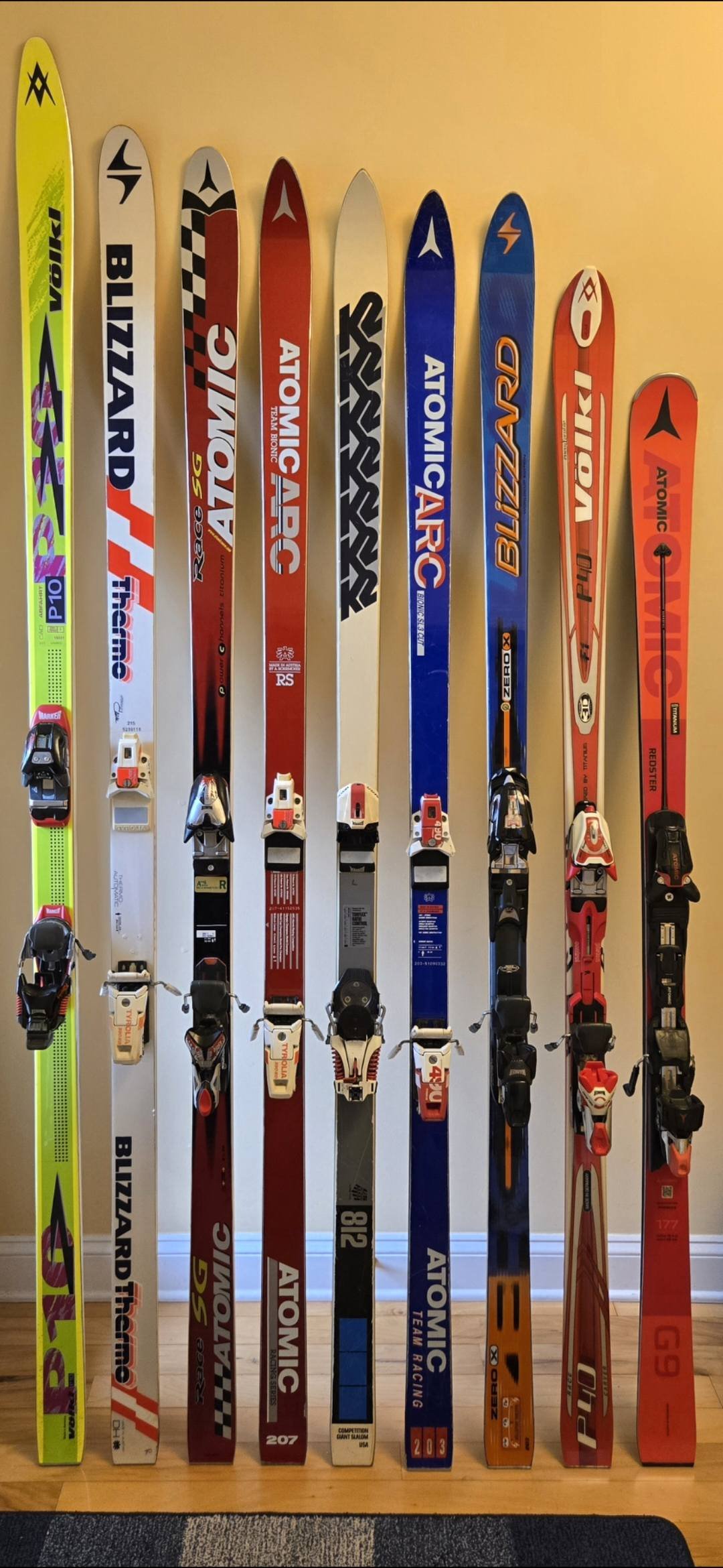atomic vs k2 skis Apache Chief 179 cm Ski +Atomic 10 Bindings Winter Fun Snow Outdoor  Traventuria Sports mountain and a dash of art by Chris Benchetler Nuevas Skis de Atomic, K2