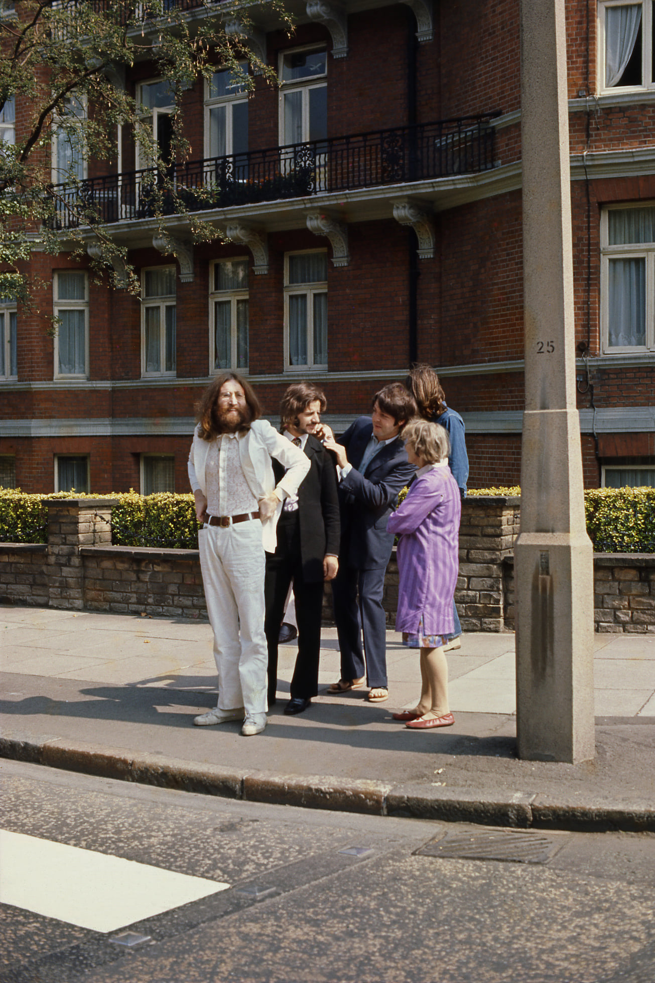 8 August 1969 Photo by Linda McCartney / Linda Enterprises Ltd