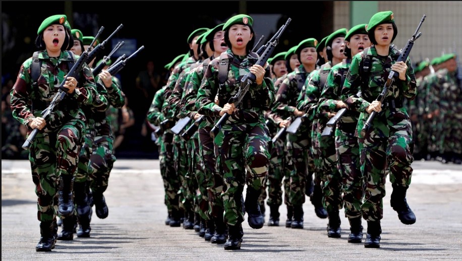 Indonesia - Taruna AAL Latihan Operasi Amfibi di Ambon AMBON - Taruna ...