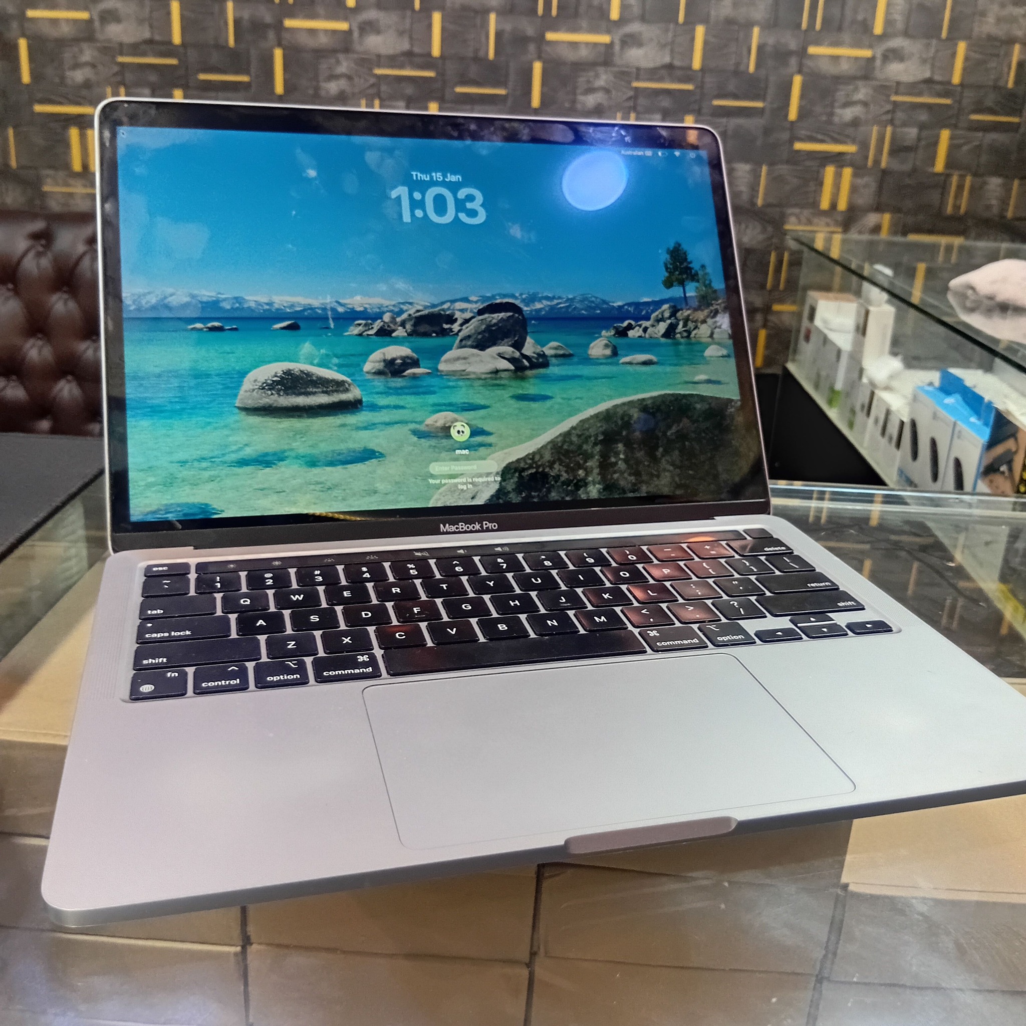Macbook air 2020 for sale in Islamabad