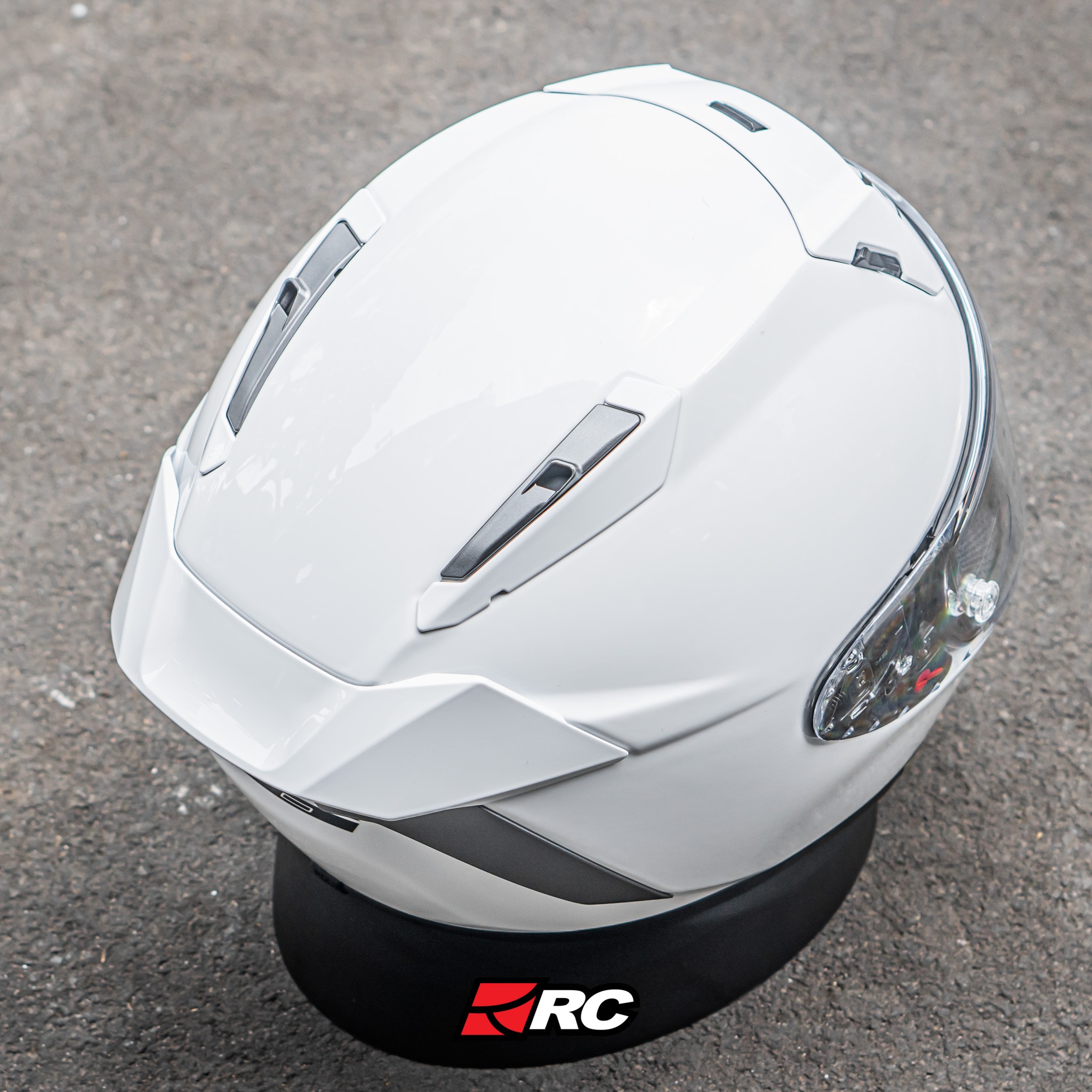 NEW ITEM!! Helm full face terbaru dari Shoei dengan model yang keren ...