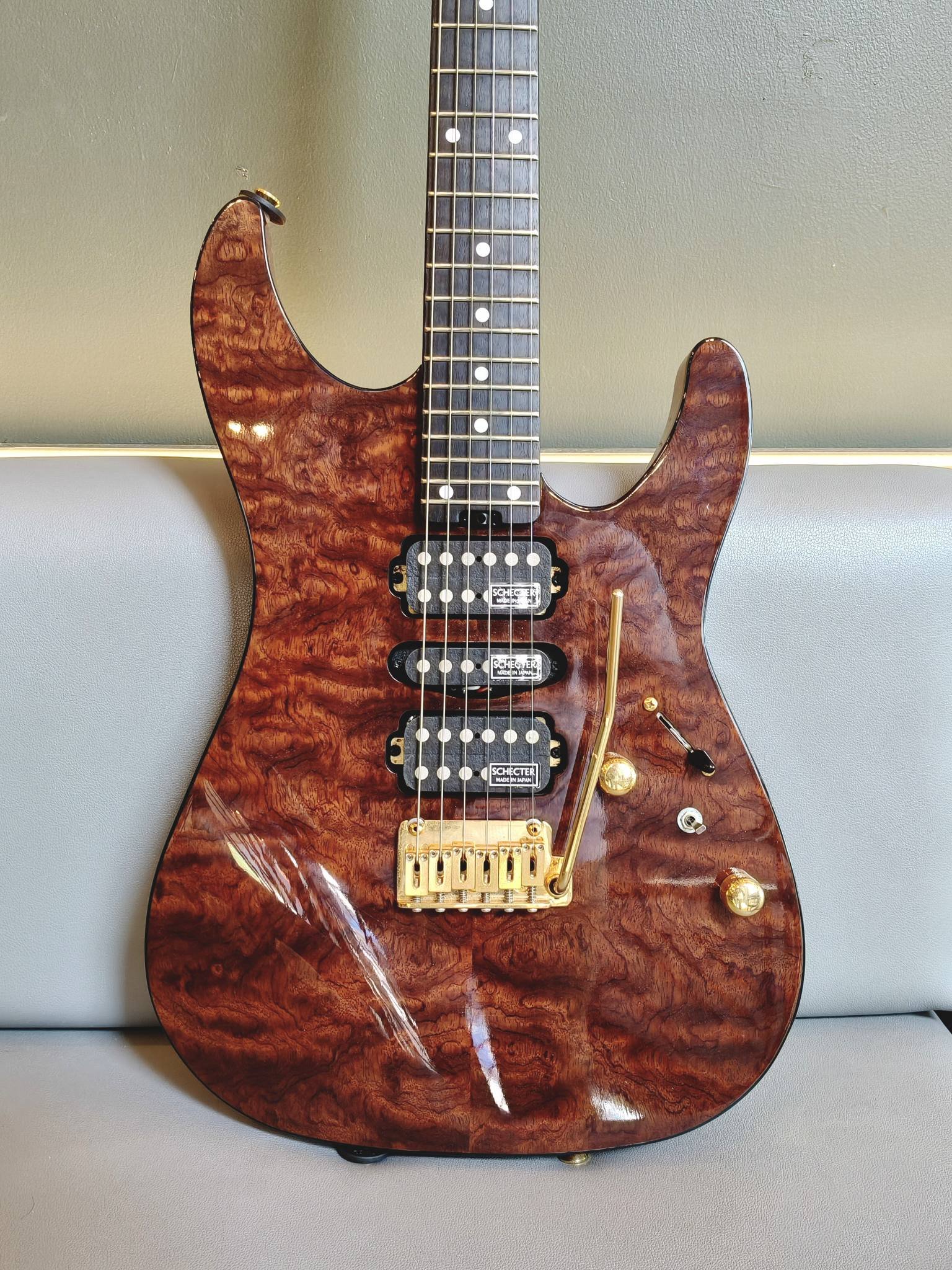 Schecter NV-DX-24-MH-VTR LTD ปี 2018 เป็นรุ่น Limited Edition จาก