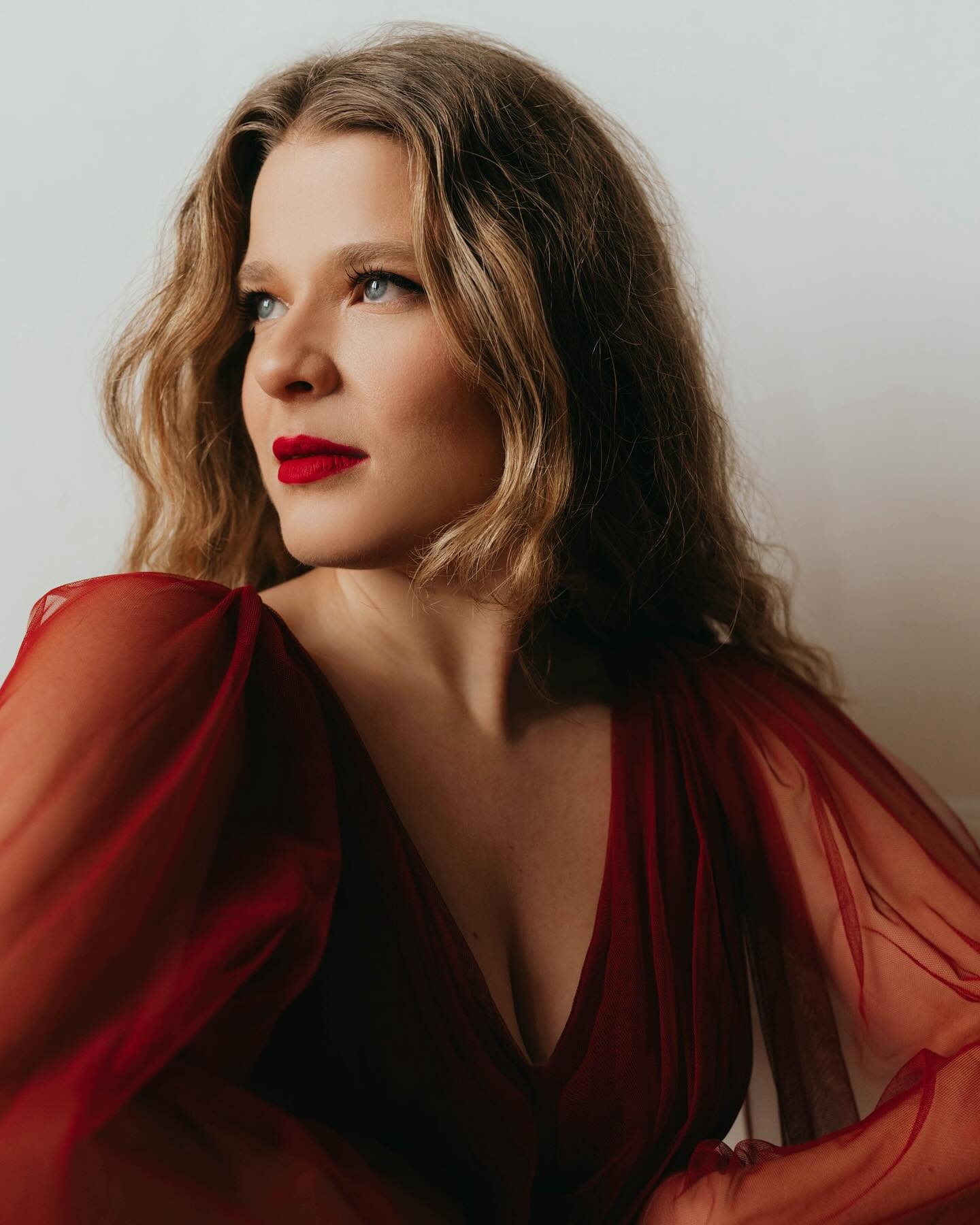 Georgia Burashko, mezzo-soprano