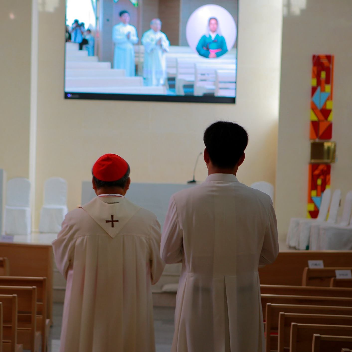 성모송 (스페인수어) - 수어 : 마르티노 형제 - 자막 및 편집 : 박민서 베네딕토 신부님 Hail Mary in ...