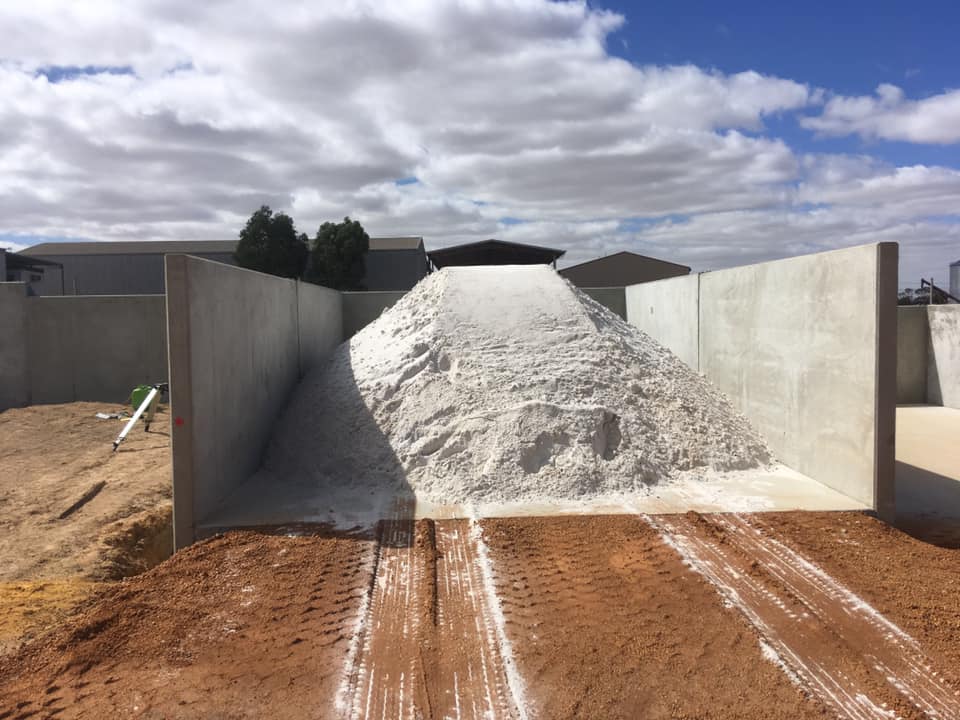 White washed sand suitable for... - WCS Concrete PTY LTD
