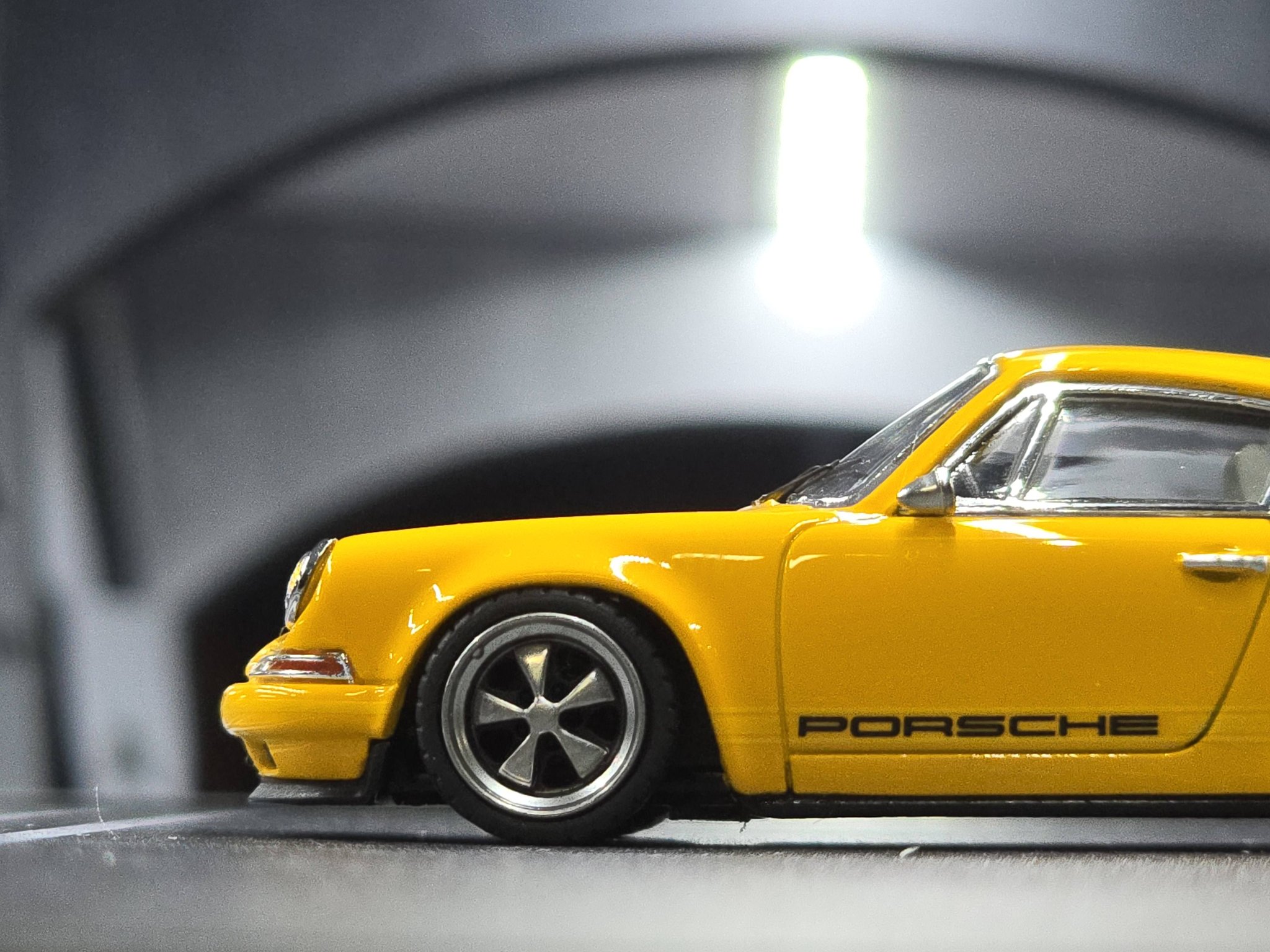 New Arrival Zincit Model 1/64th Porsche 911 Singer Coupe in Crayon