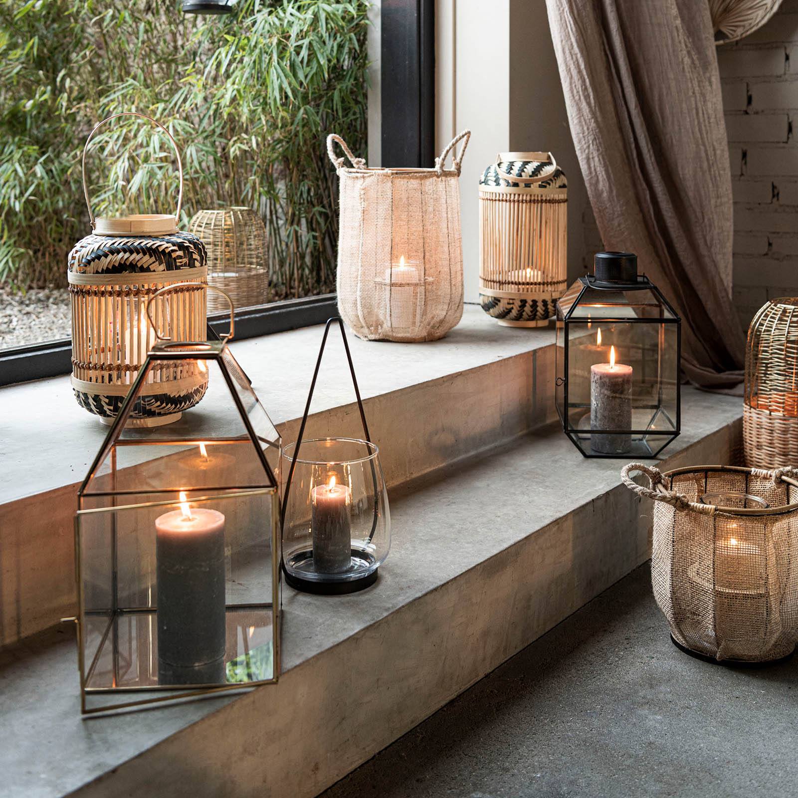 Lass' ein Licht leuchten!🌟 Egal ob im Innen- oder Außenbereich, Laternen sorgen überall für romantische Stimmung.💗 Hier geht´s zu den Laternen: bit.ly/gartenbeleuchtungAT