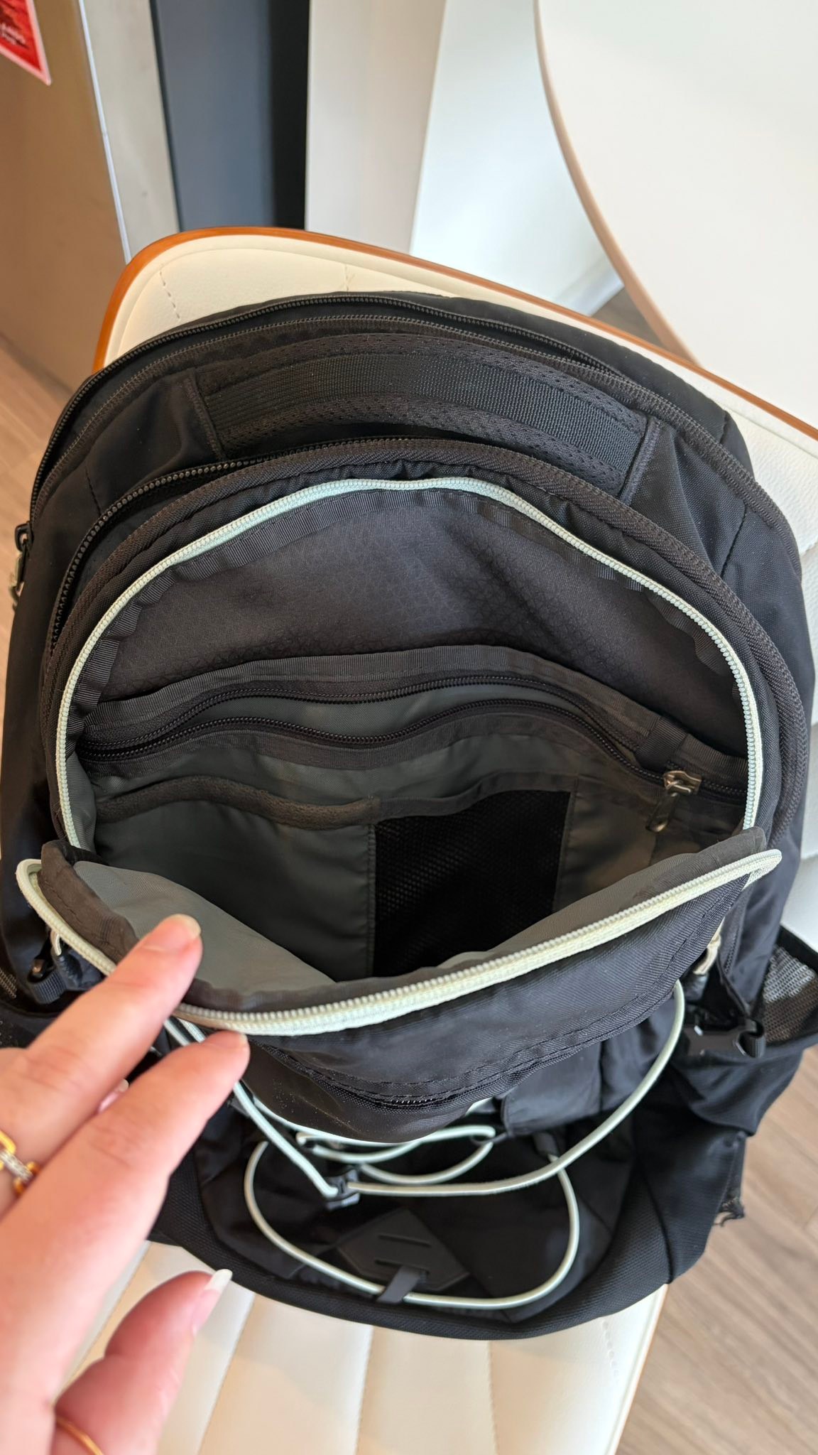 north face backpack pickup The Borealis Commuter Laptop - Water Repellent, Laptop Sleeve, Large Main Compartment, TNF Black U Borealis Patch/TNF White, One Size The North Face Recon Backpack efficiently holds all your gear and keeps you organized whether youre using it to store goods that make you smarter The North Face Hot Shot