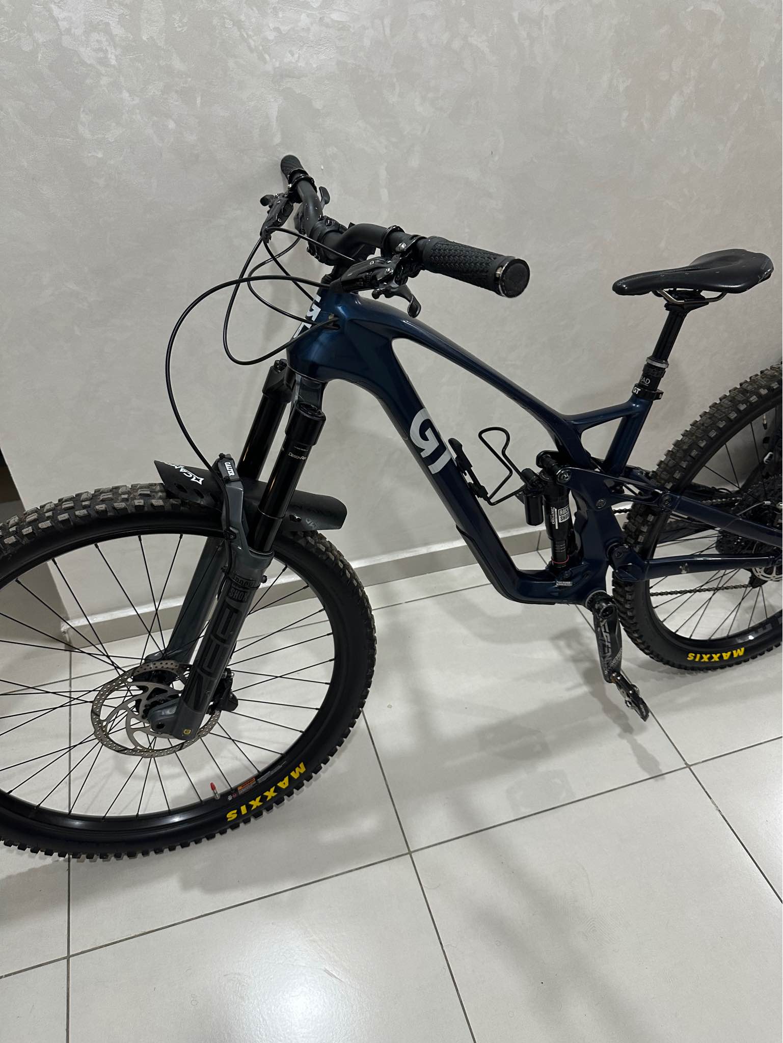 RockShox ZEB Ultimate, 170mm Fork RockShox Super Deluxe Ultimate 