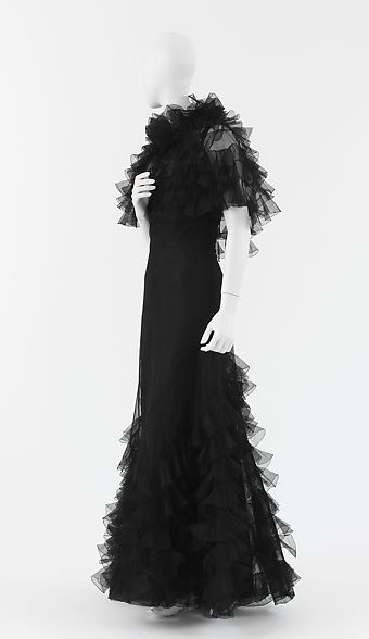 kimberly guilfoyle black dress Guilfoyle's sheer gown at the Athens Thanksgiving dinner stirred criticism and gothic-style comparisons Sleeves:Full Sleeves zipper dress Elegant Black And White