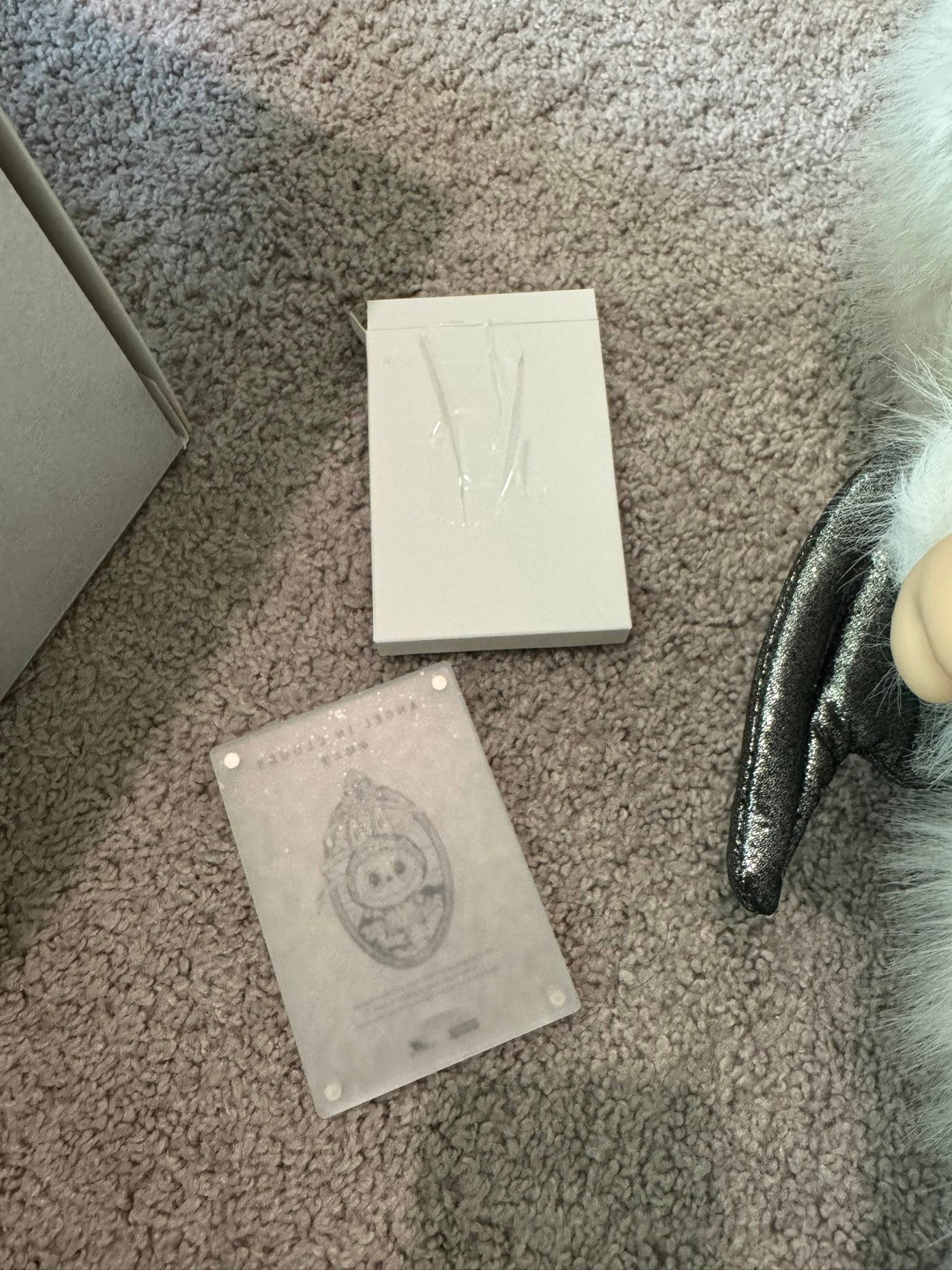 So my Zimomo Angel in clouds is missing the supporting piece for 