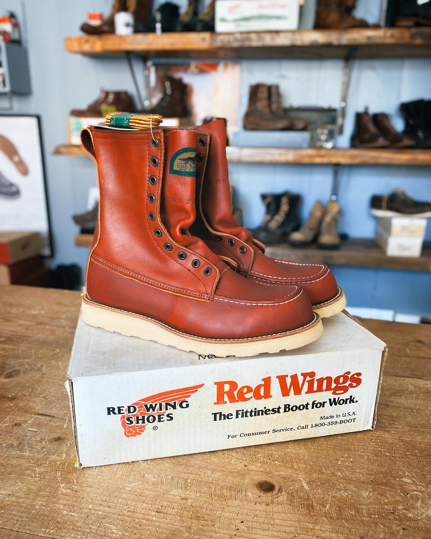 Archives Monday: Today with an absolute classic. This 877 was made