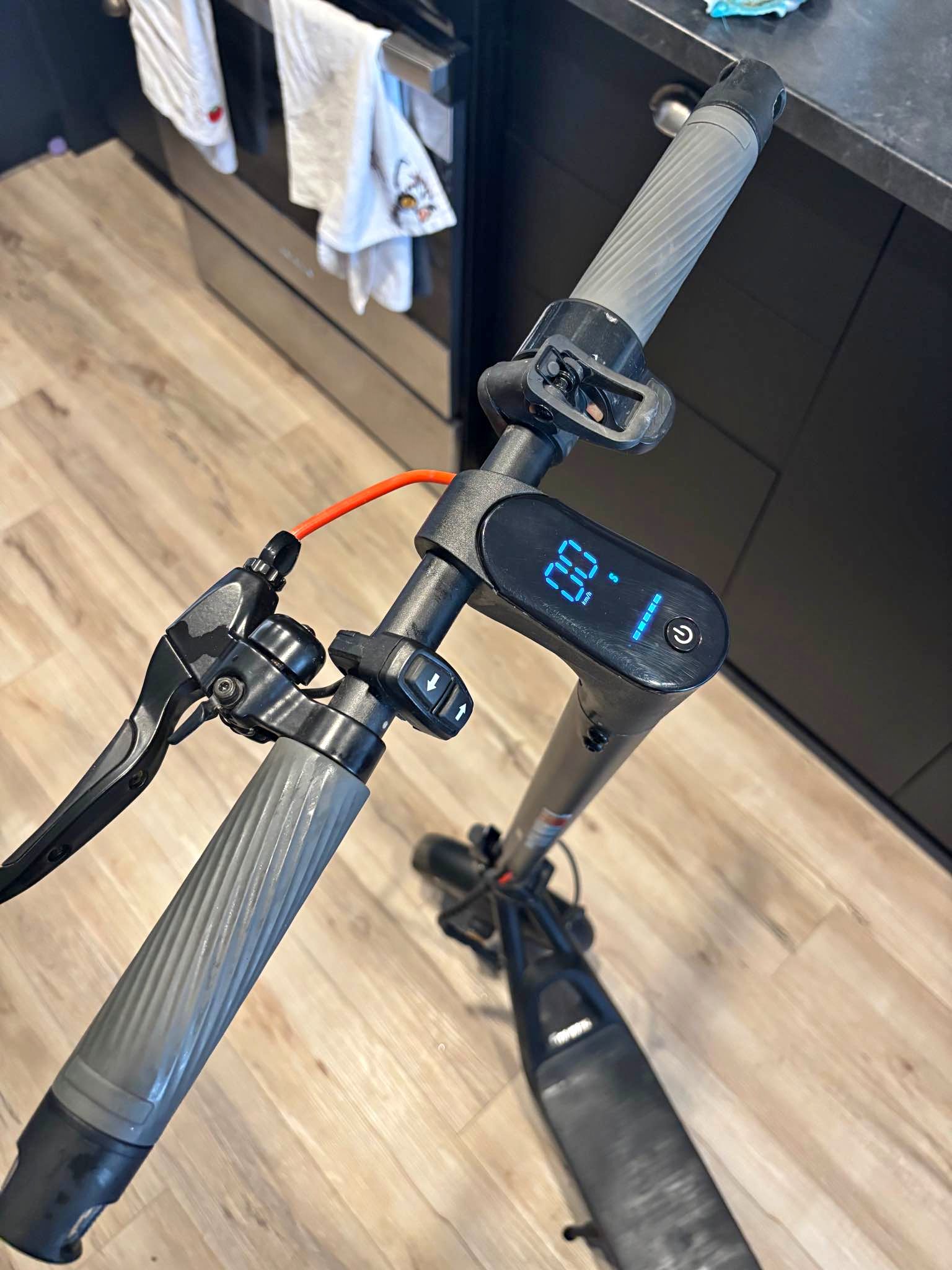 Sangle et Poignet de transport pour trottinette électrique