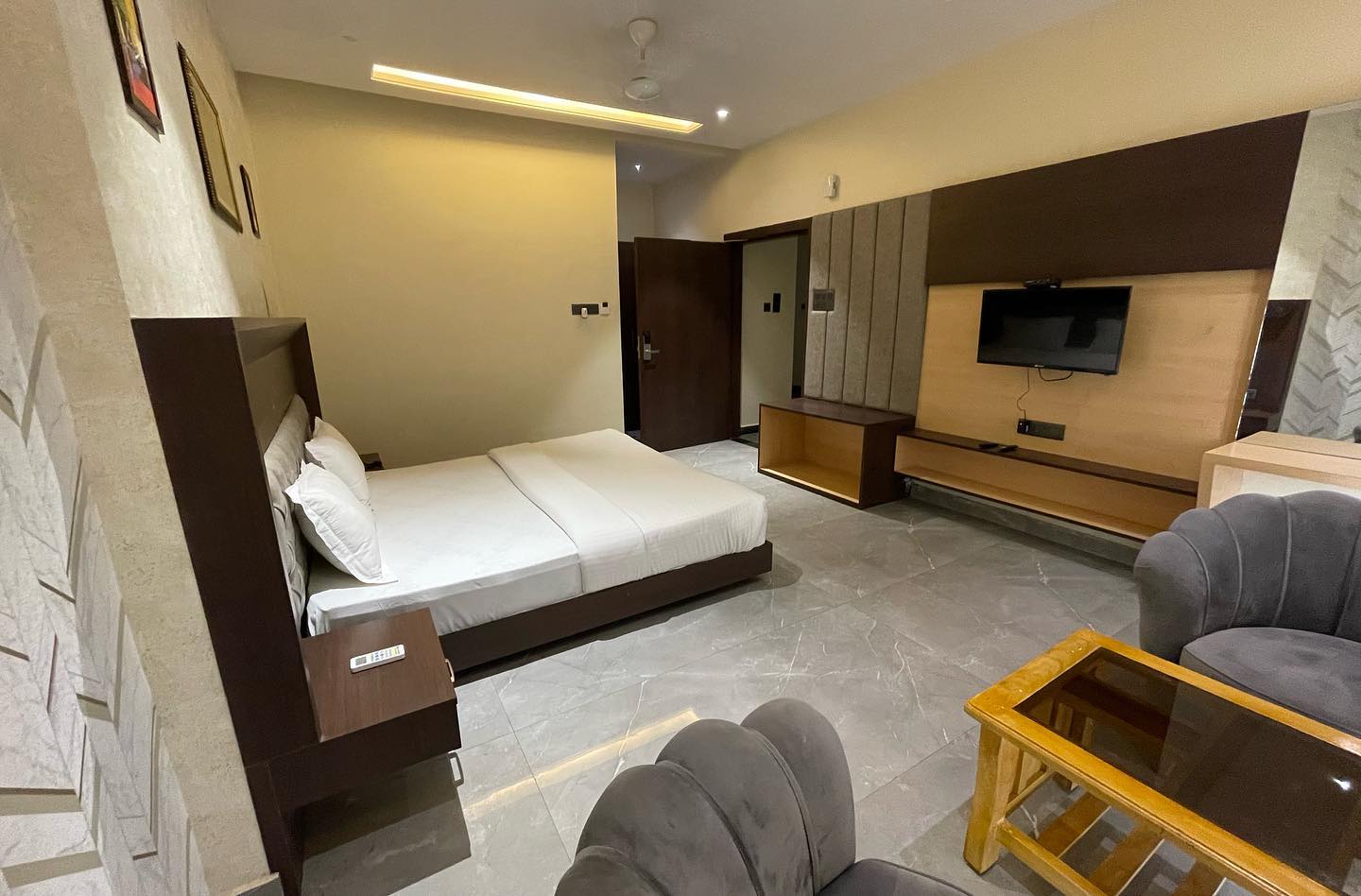 Hotel Pinaki Inn | Pendra