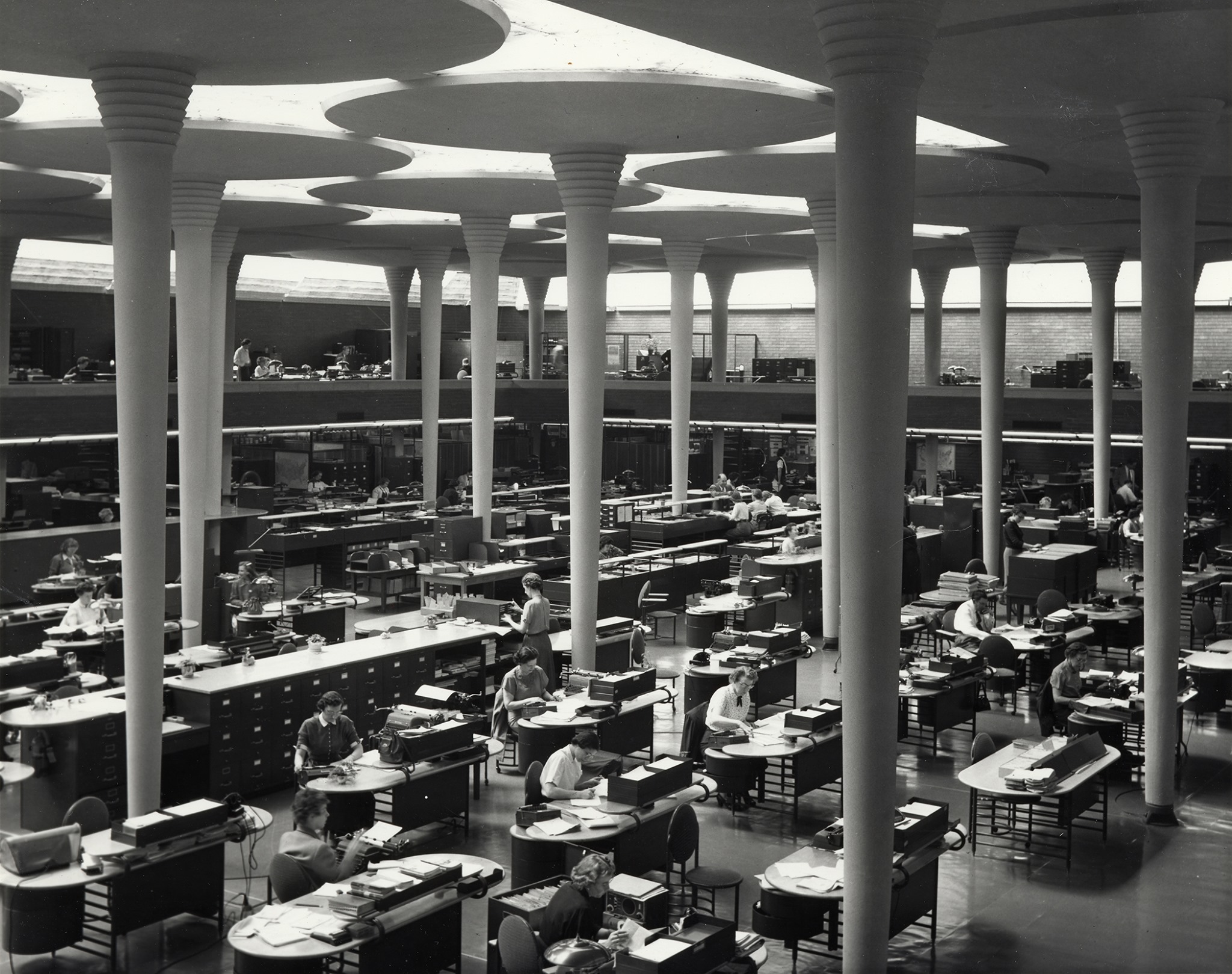 The Great Workroom of the S.C. Johnson Administration Building by