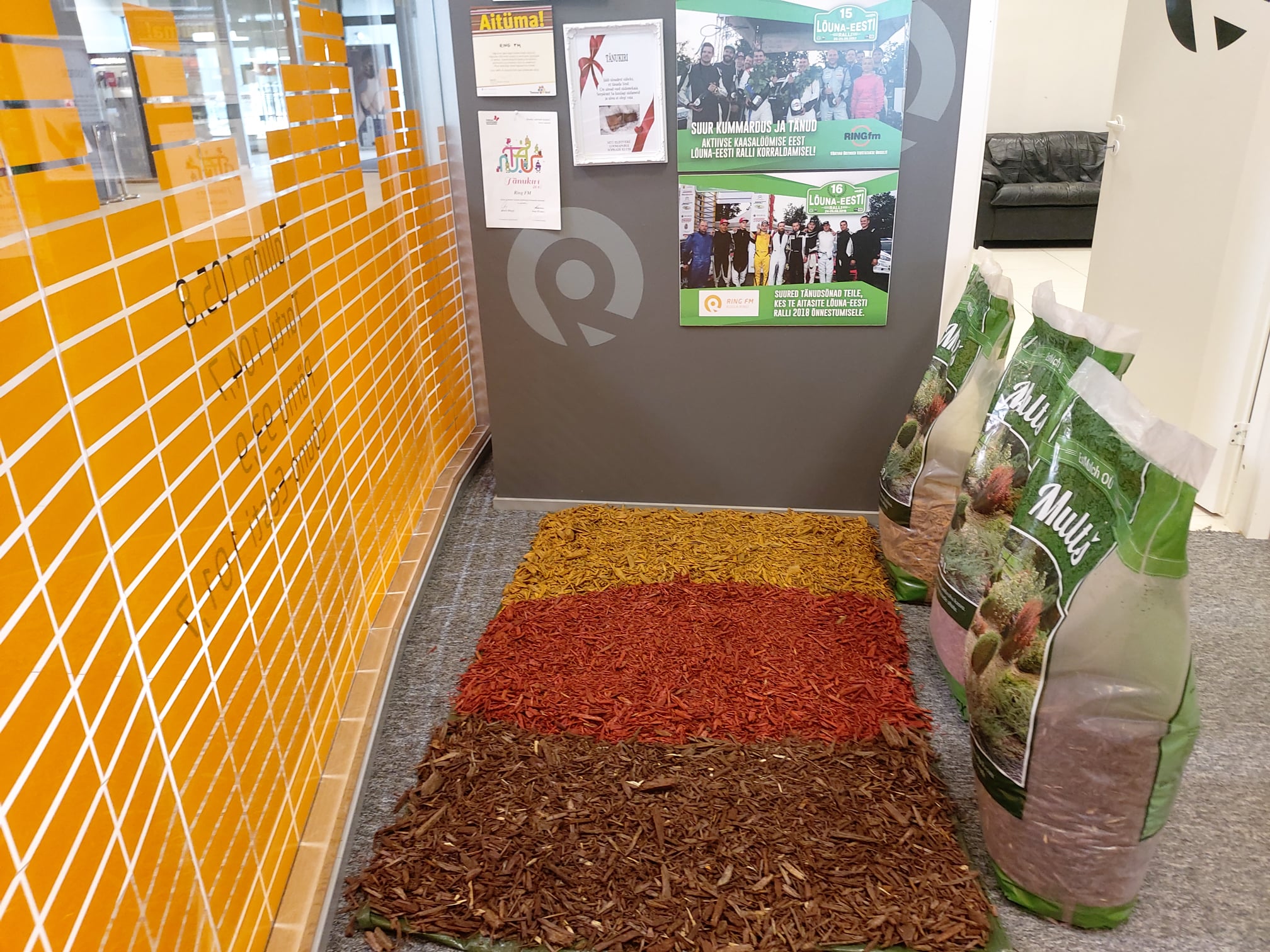 Estmulch - Värviline multš sobib kõikjale! Kaunistab aeda ja ...
