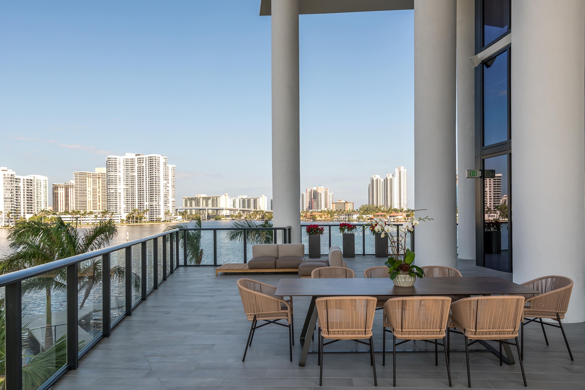 Privé Island | Aventura FL