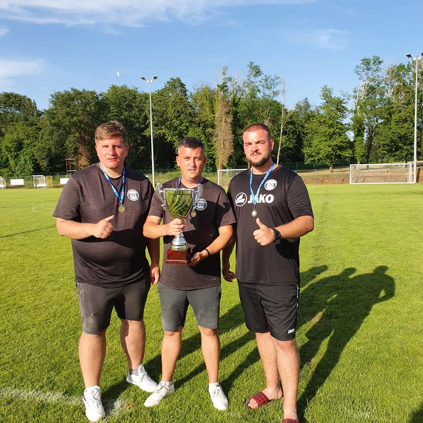Viktoria - +++ Die D1 des SC Viktoria 06 Griesheim auf großer Reise ...