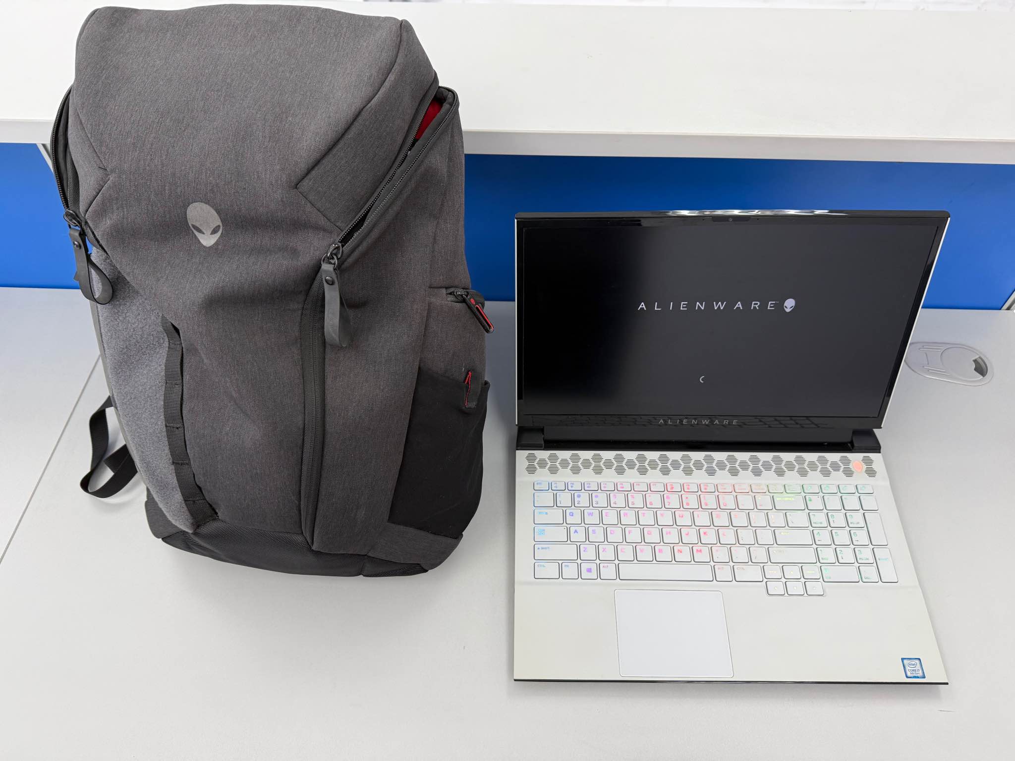 Alienware M17 R2 i7 9th Gen 2.6ghz 16gb Ram 1TB M.2 RTX 2060 6gb ...