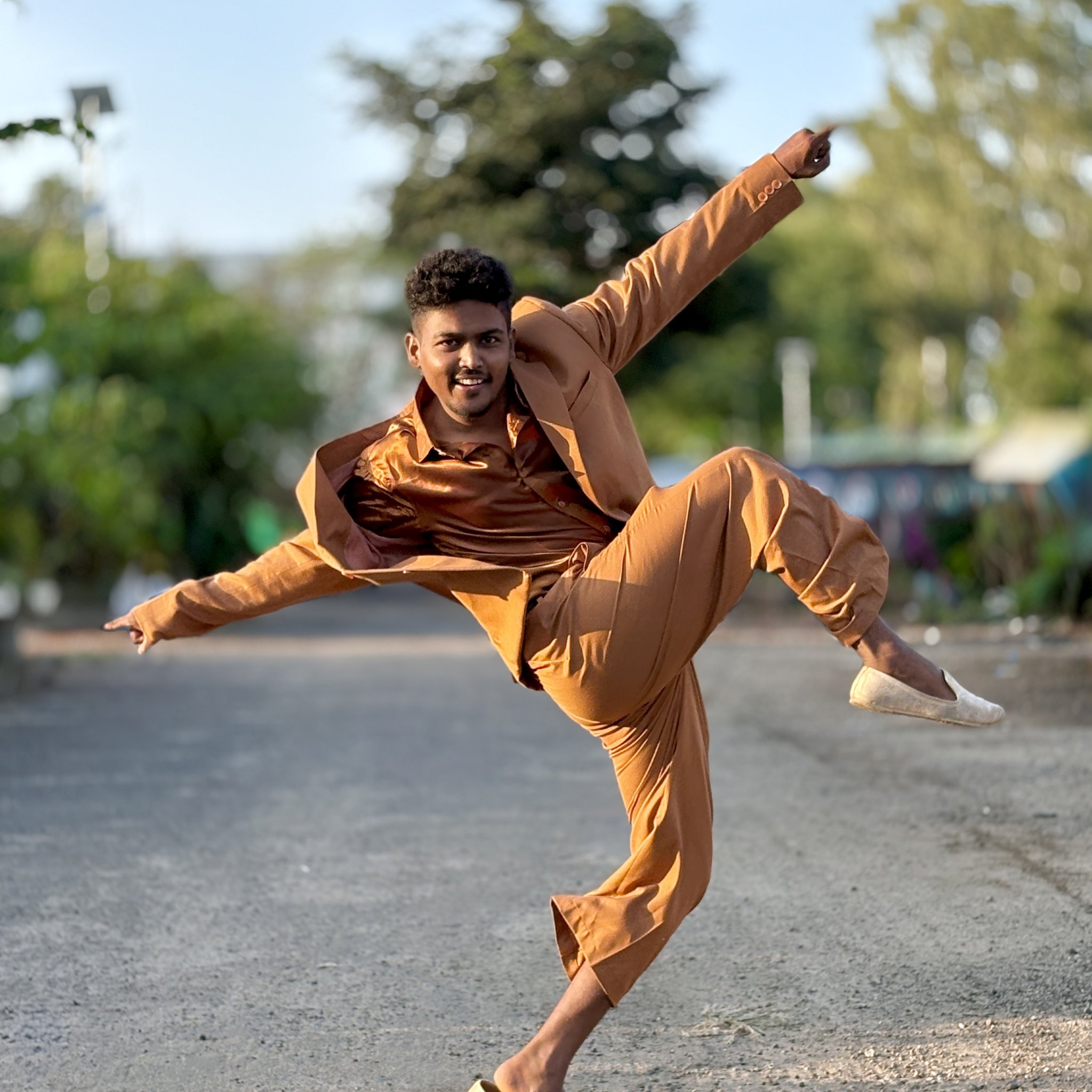 #Rai rai rara 🔥🔥🔥🏃🏻‍♂️‍ ️🏃🏻‍♂️‍ ️ @alwaysramcharan Sir ️🫂 Chreo ...
