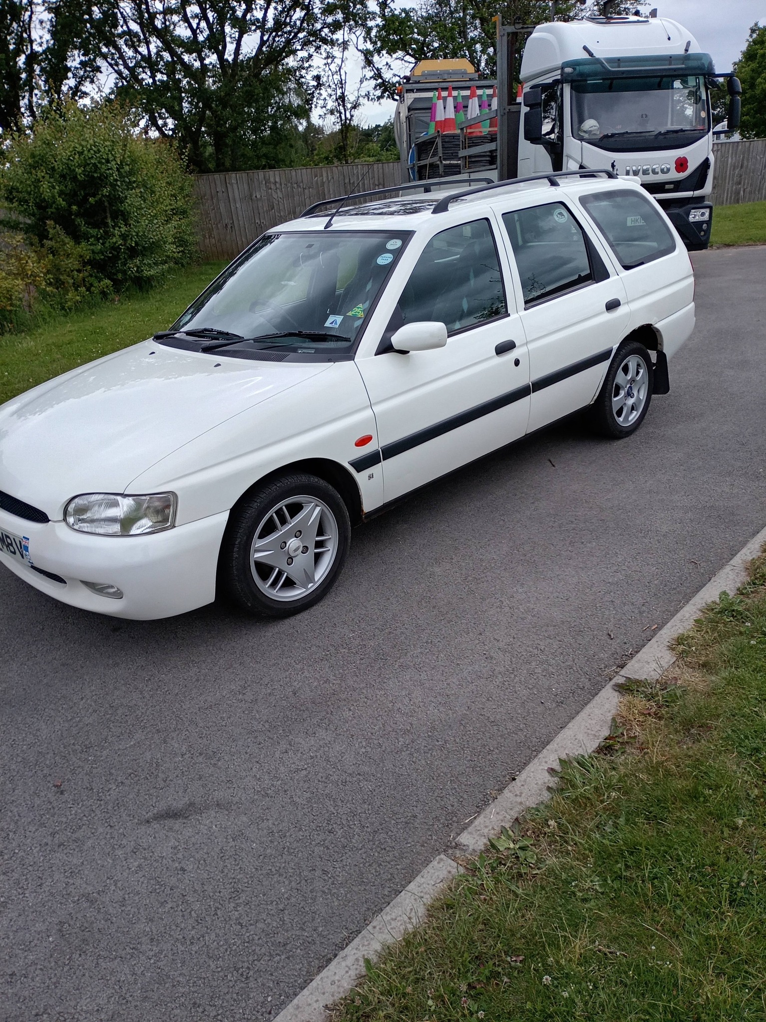Busco computadora de Ford Escort 1998 