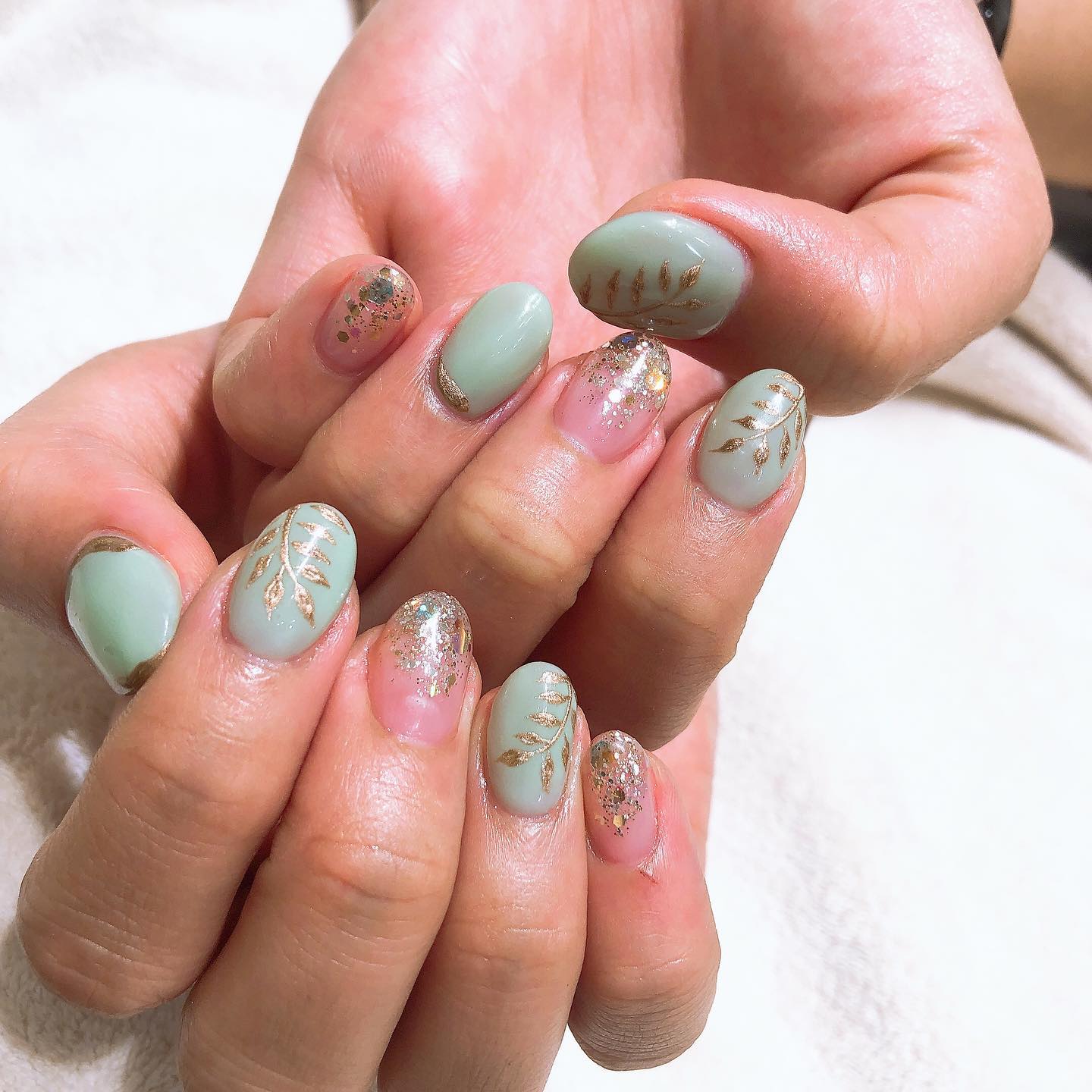 お客様ネイル シンプルで涼しいカラーのデザイン Nail Salon Be Ba Facebook