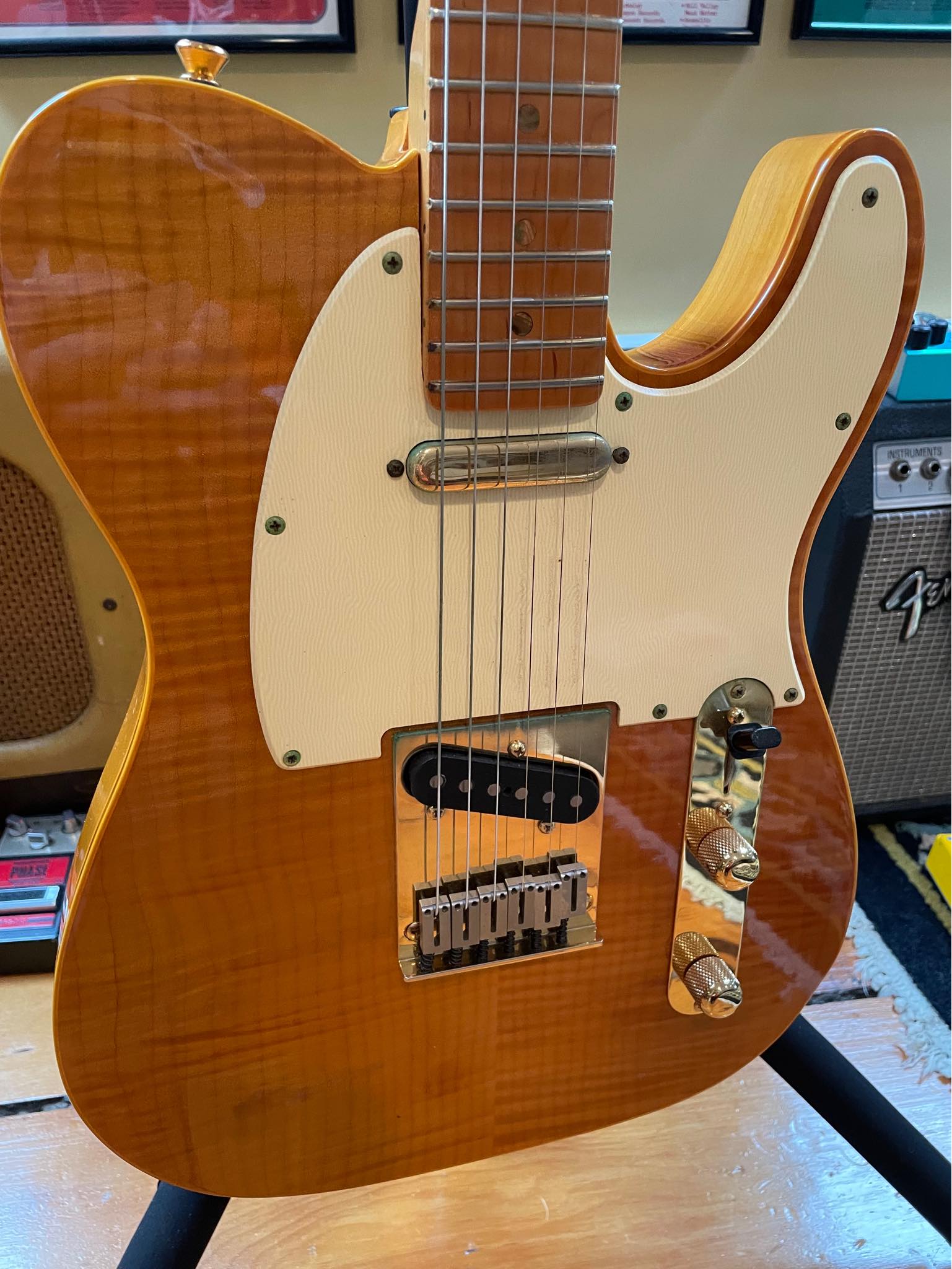 40th anniversary Telecaster signed by Fender custom shop masters