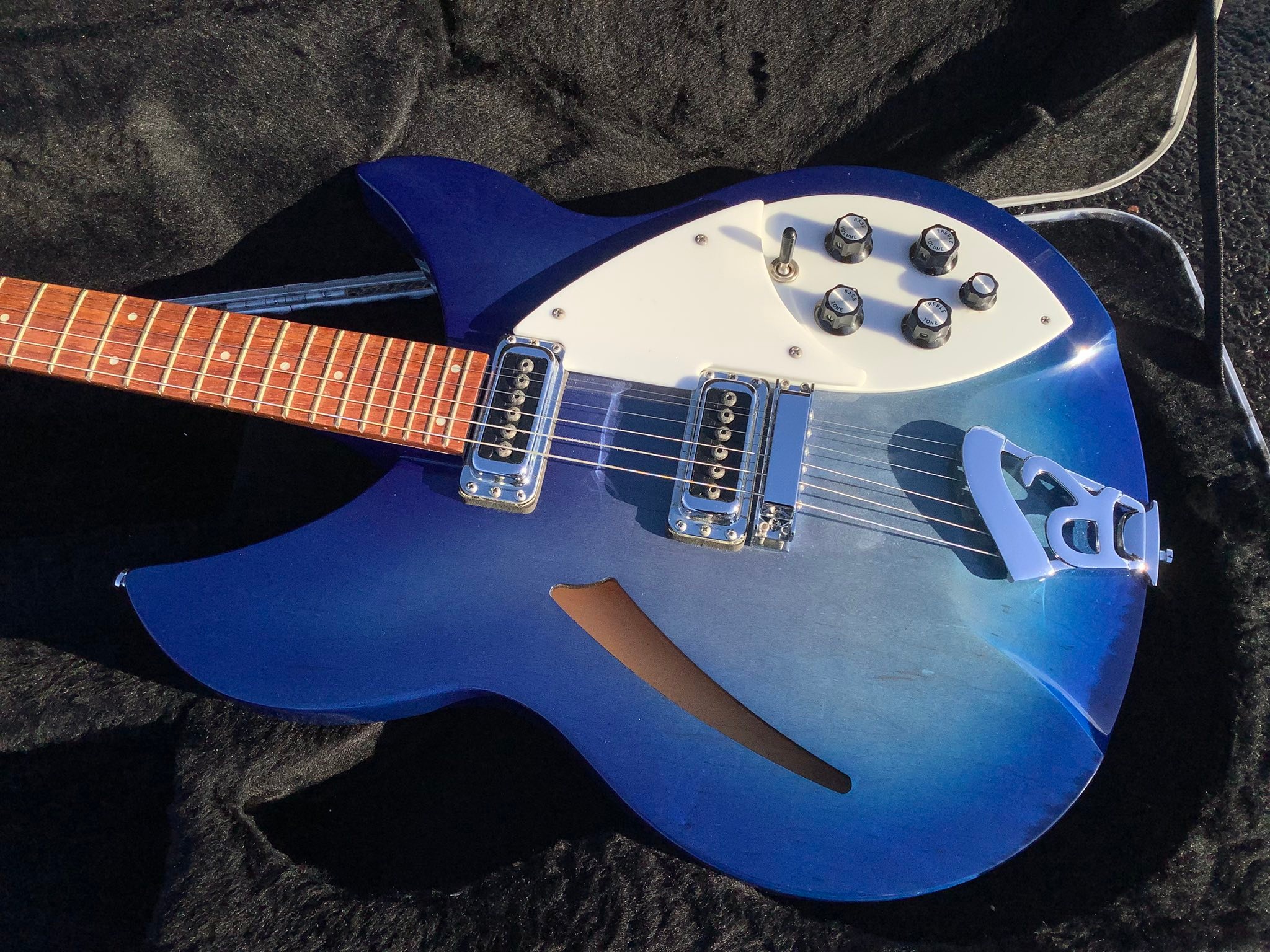 Cool blue…icy with fire, Rickenbacker 330 from the early 2000s