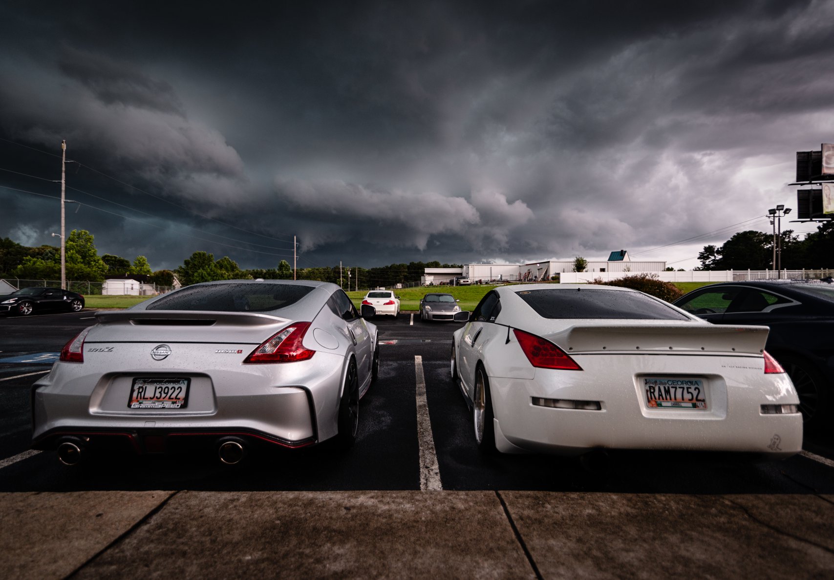 350Z vs 370Z Which would you pick?