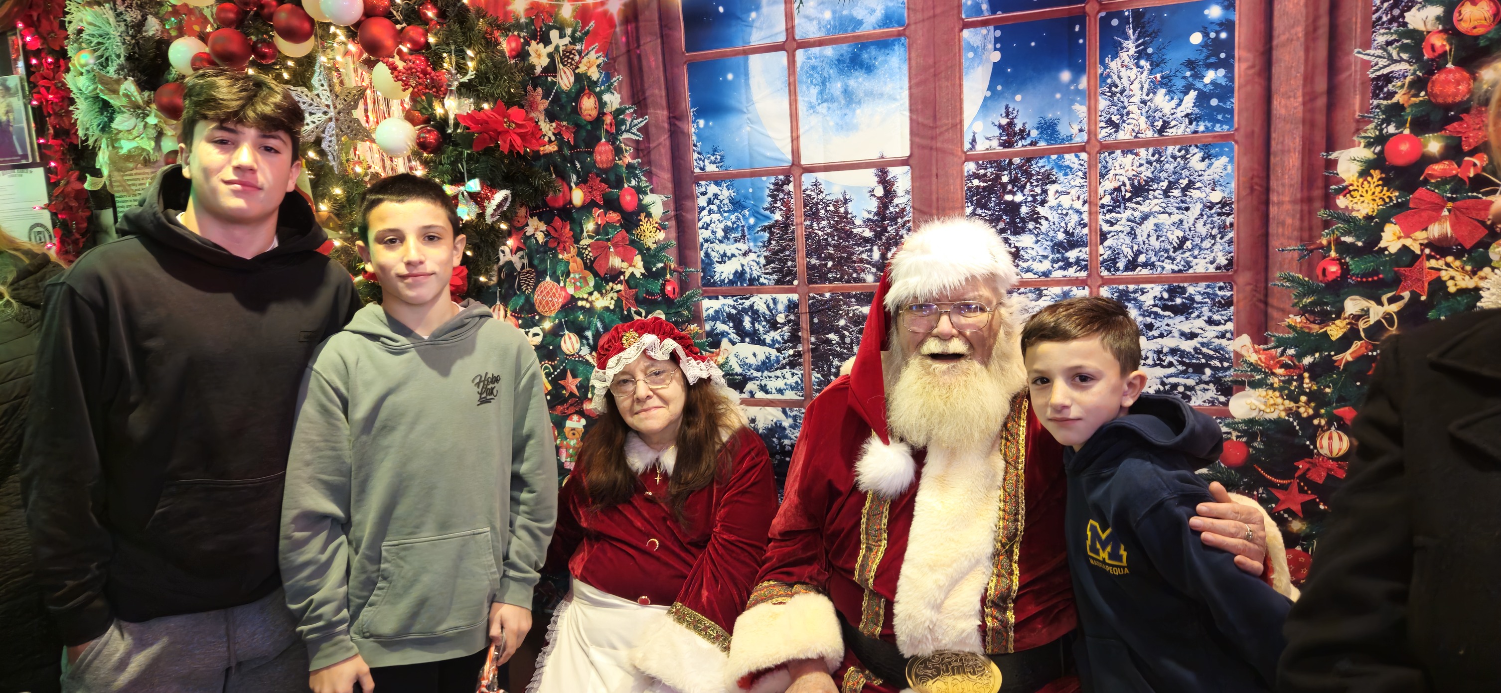 Hal Murray - Ho, Ho, Ho!!! Another fantastic Tuesday at... | Facebook