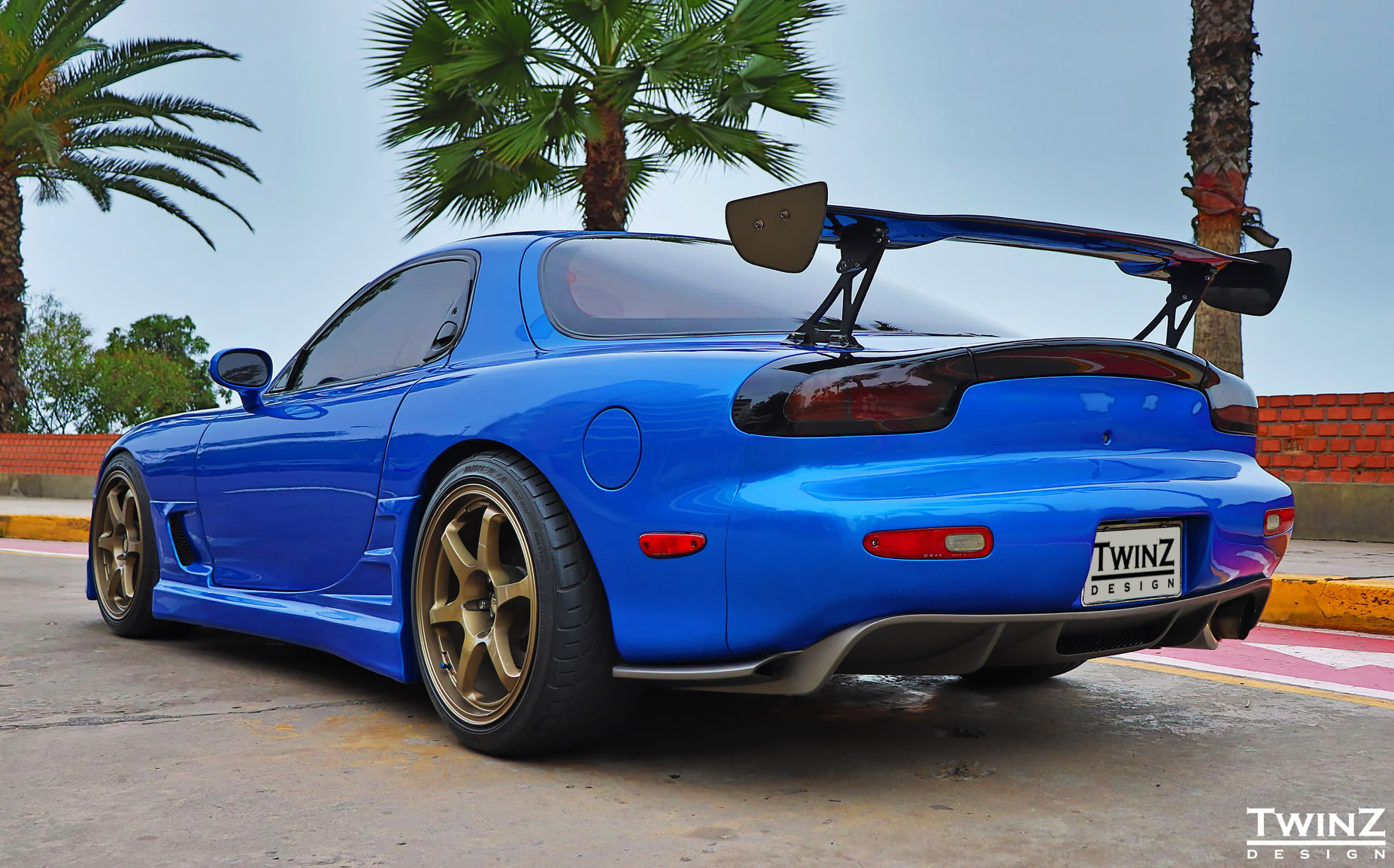 TwinZ Design - Our RX-7 diffusers and rear side lips are...