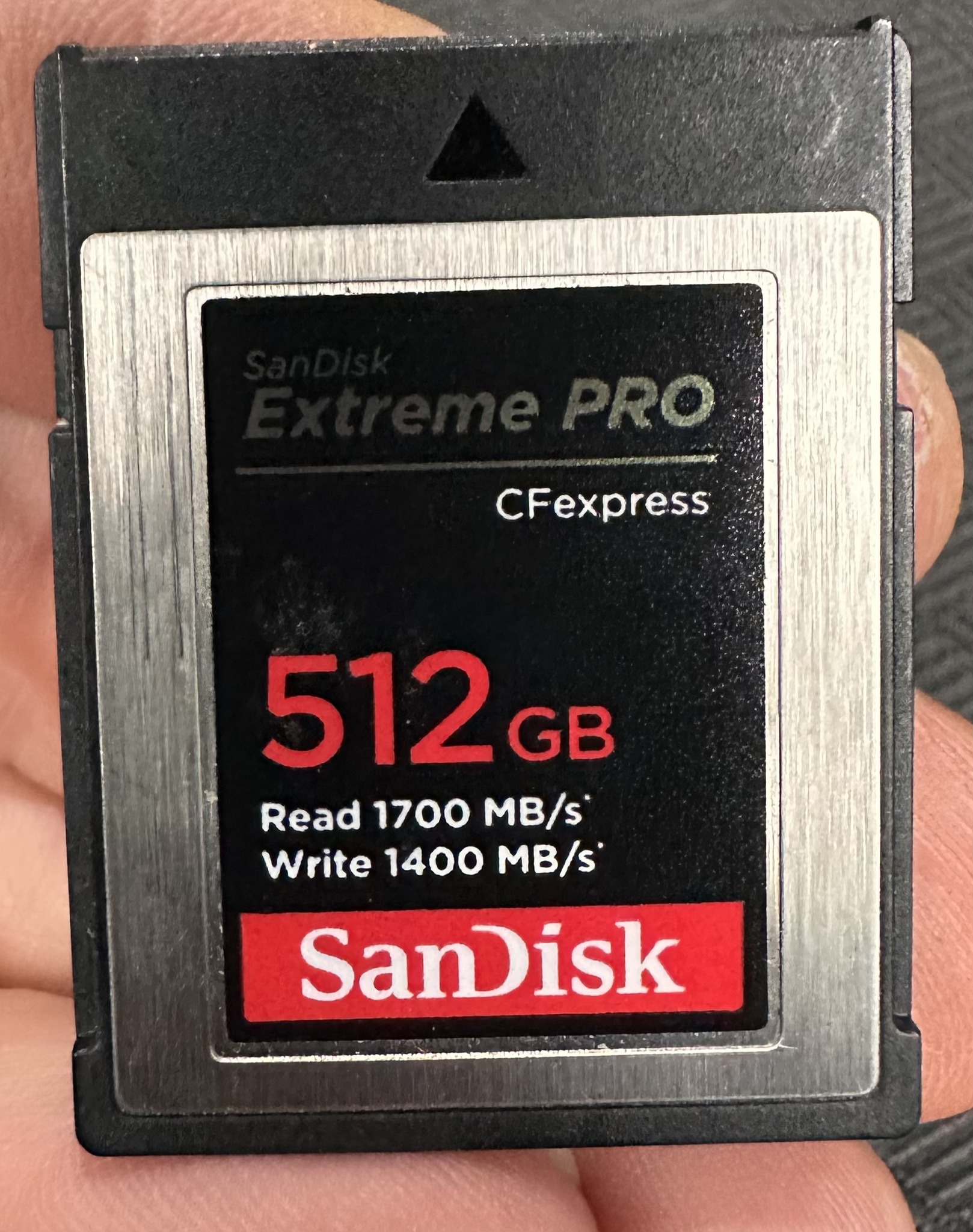 Why is my CFexpress card overheating in Nikon Z9?