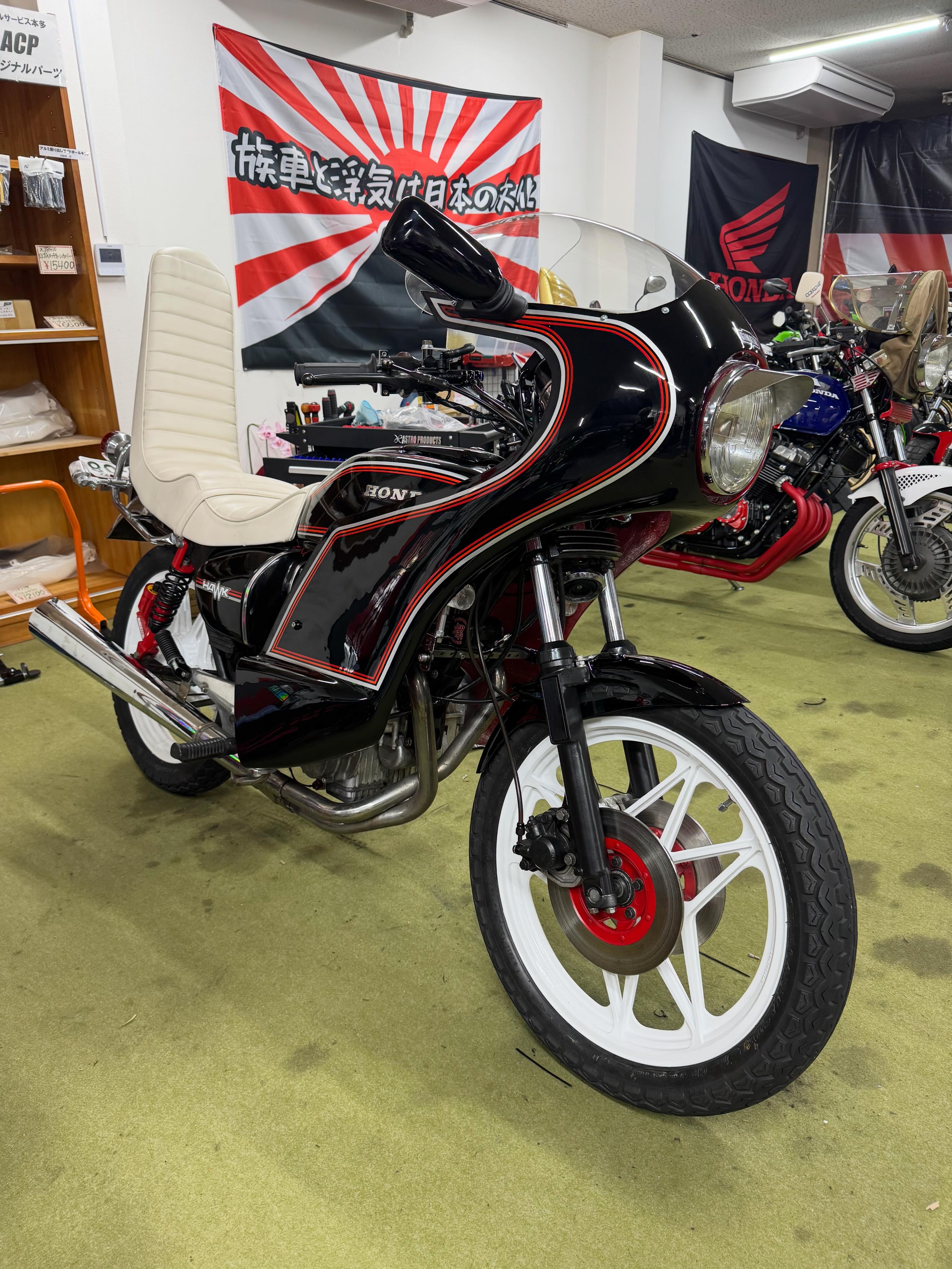 バブがカッコ良くなりすきて失神した? #cb250t #ホーク #族車と浮気は 