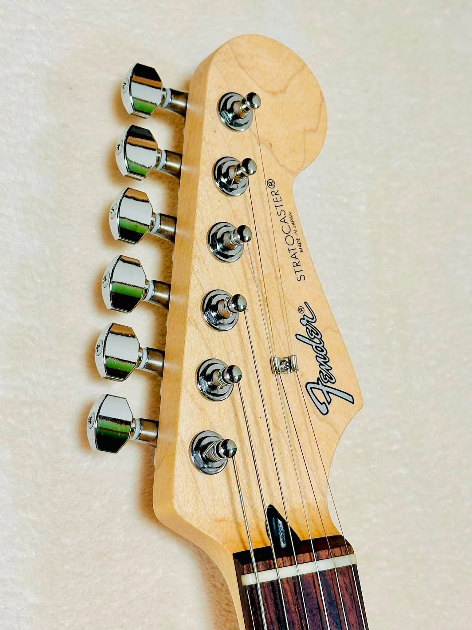 フェンダージャパン ストラト★値下げしました ヤフーフリマ出品中のFender ストラト 値下げしました❗️ 艶々