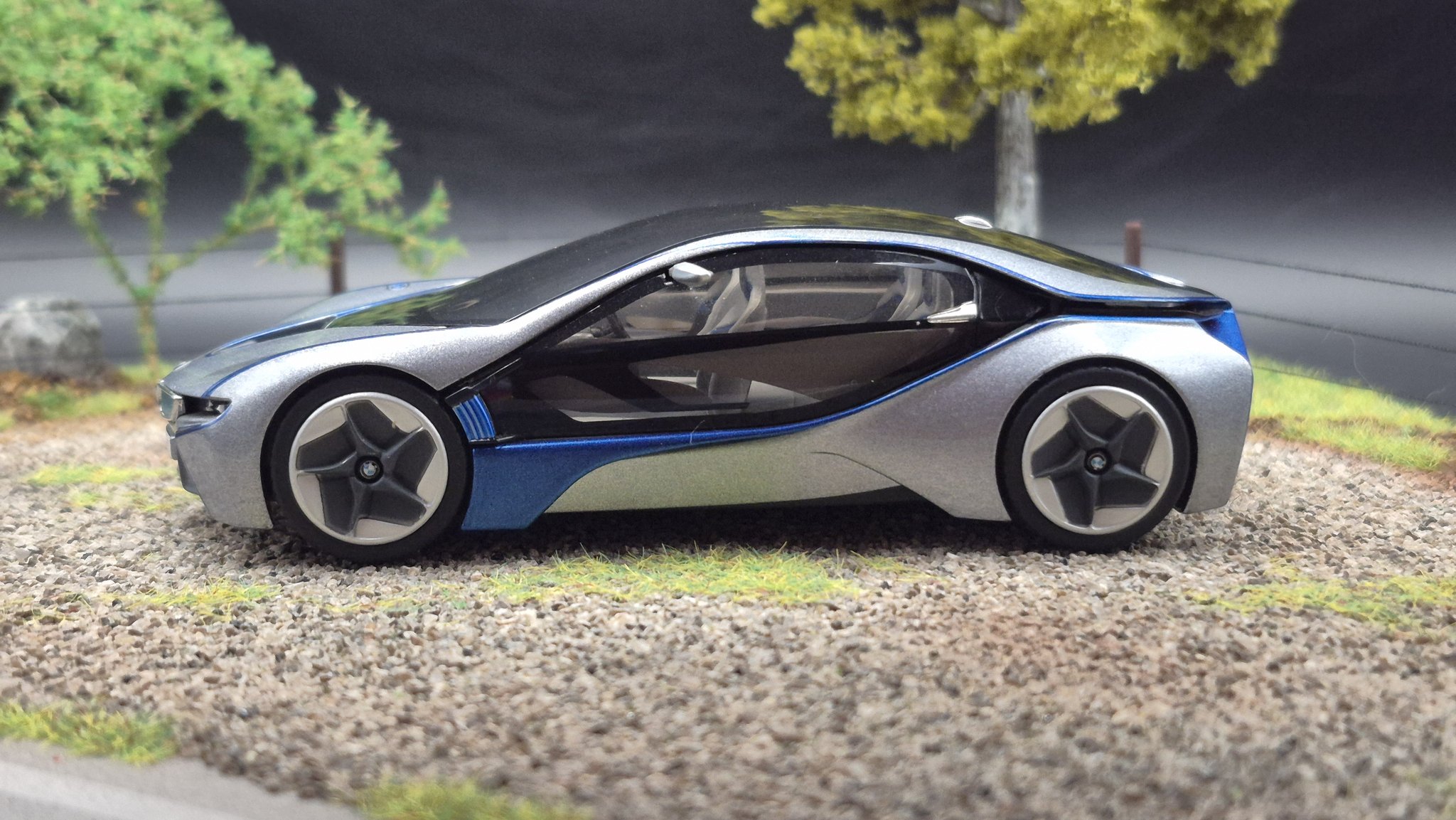BMW Vision Efficient Dynamics by Paragon Models (1:43) Concept car