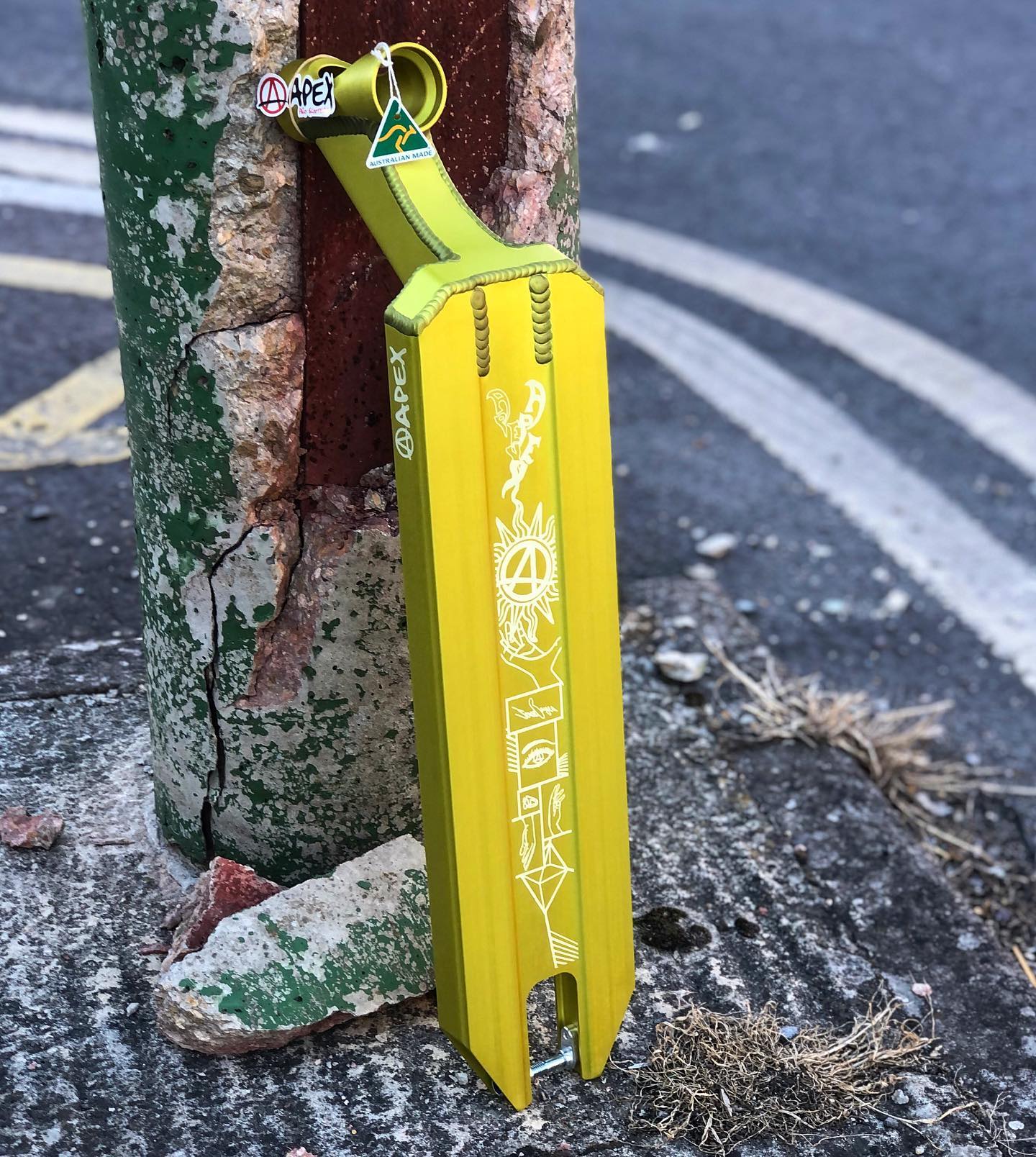 Deck De Scooter Apex Jesse Bayes Signature 580 Mm - Jaune Vif - Neuf En Boîte