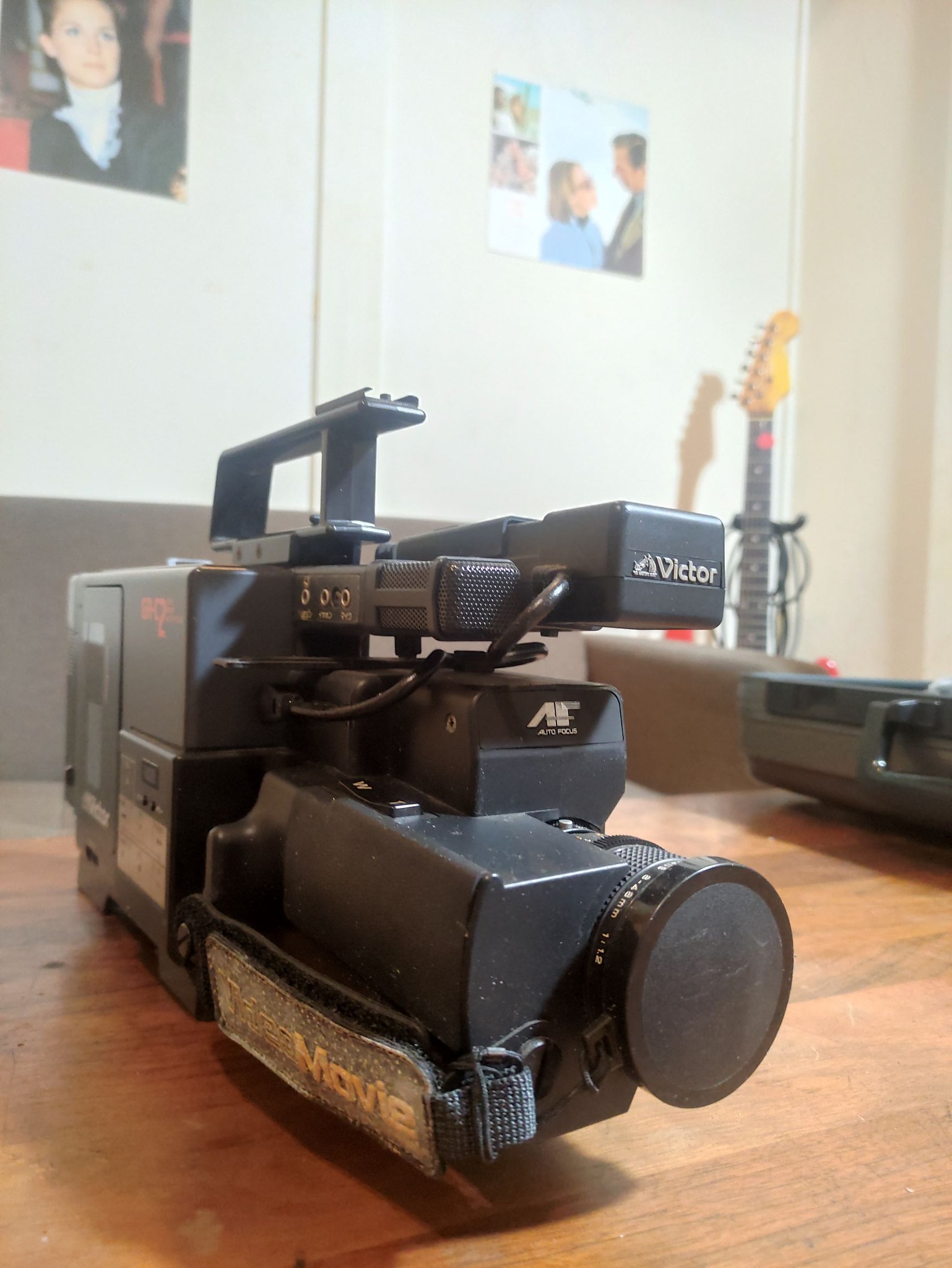 JVC GR-SZ1 Super VHS-C Camcorder