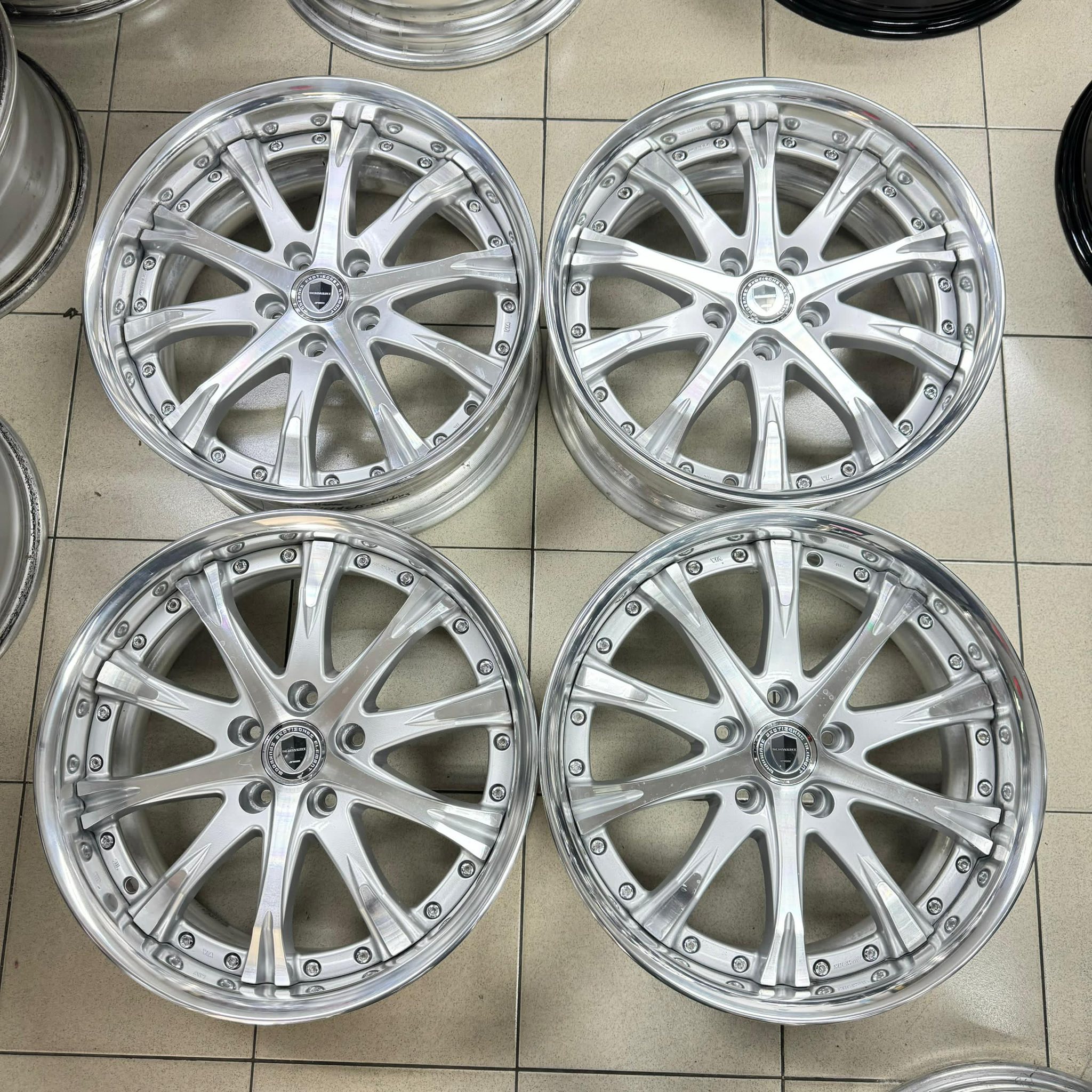 Rim Japan Work Schwert 18”?