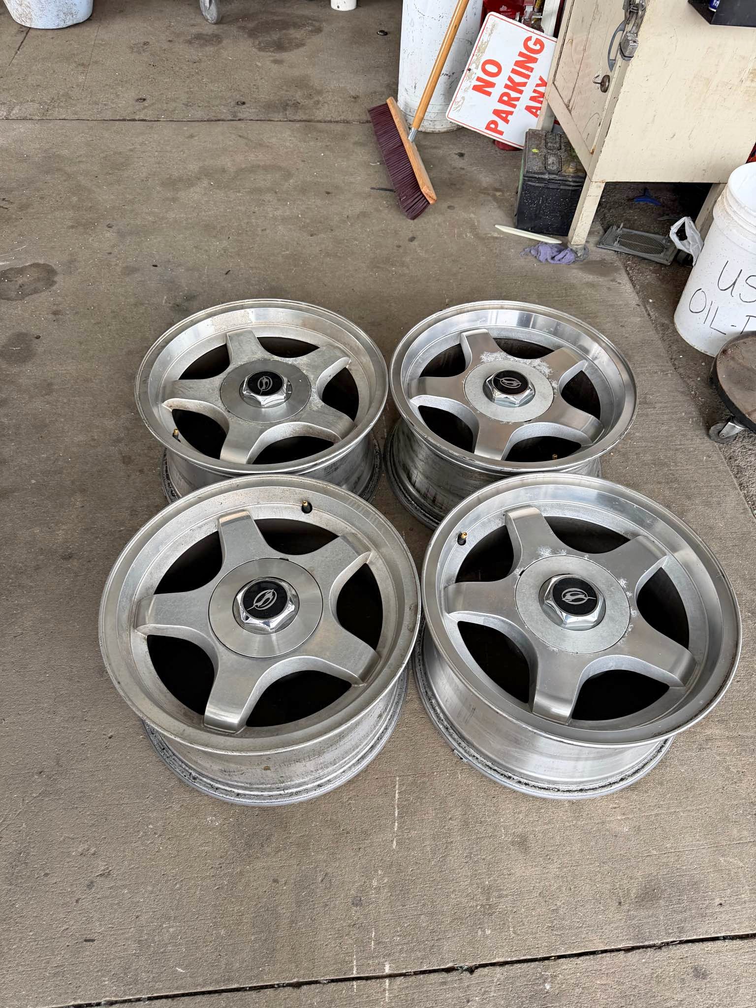 1994-1996 Chevy Impala SS Rims - Car Wheels, Tires & Parts - Kansas ...