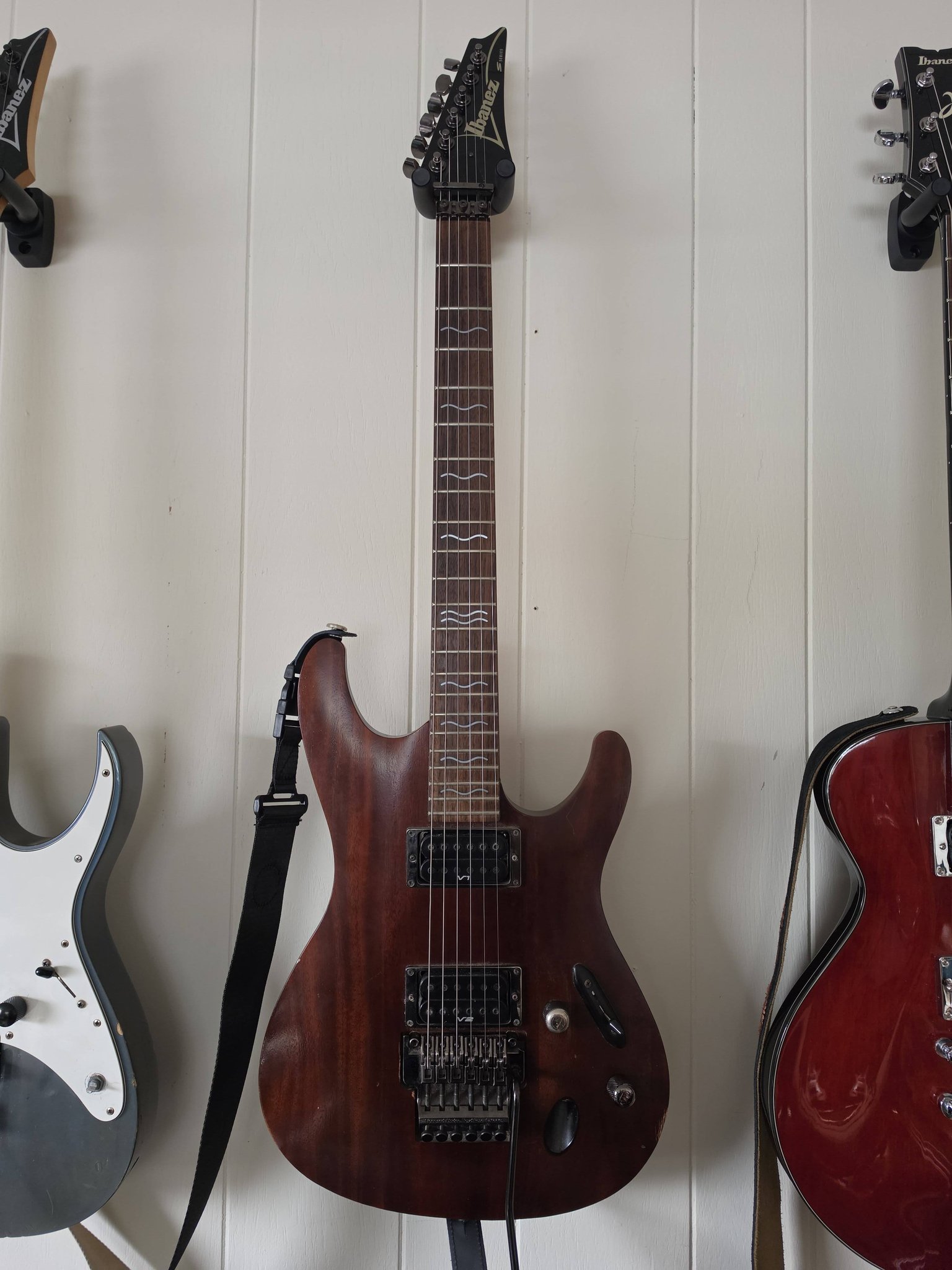 Ibanez S521-Mol guitar with Wizard III neck