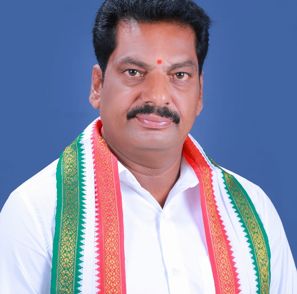 నేడు మున్సిపల్ ఎన్నికల్లో భాగంగా 42 వార్డులో కాంగ్రెస్ పార్టీ అభ్యర్థి ...