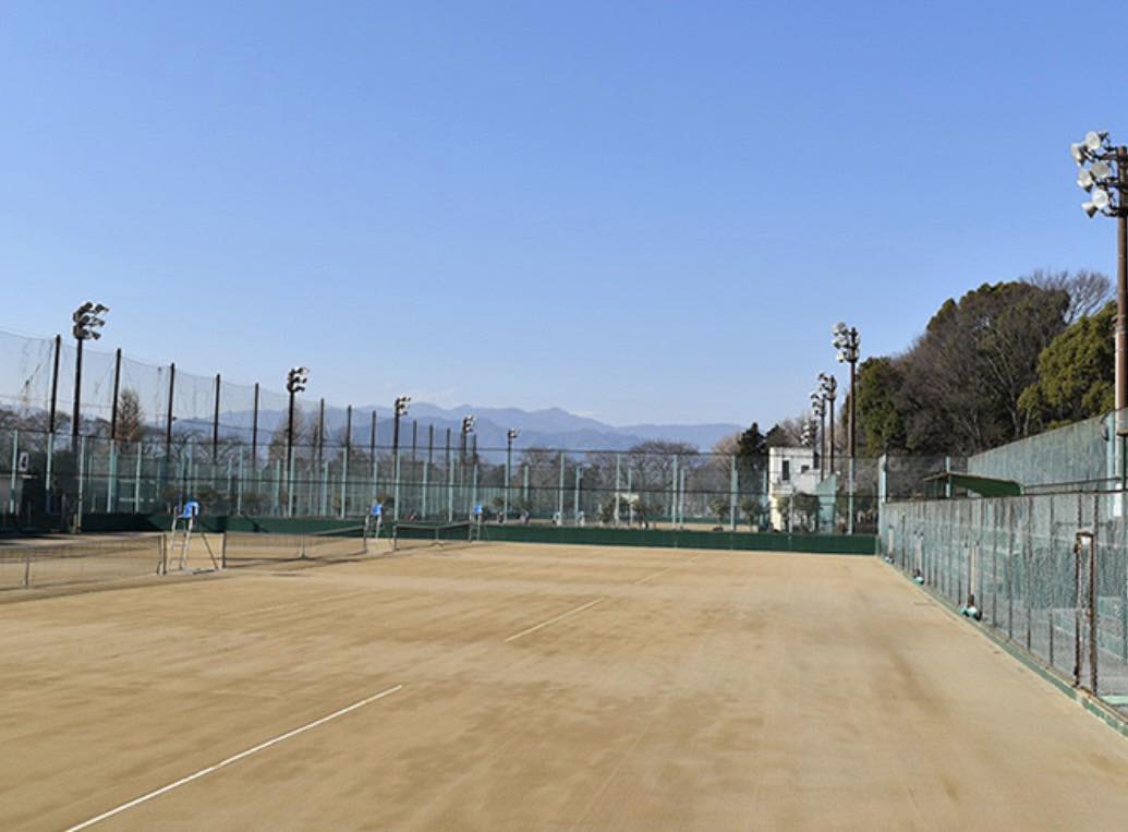 横山 公園 テニス 場