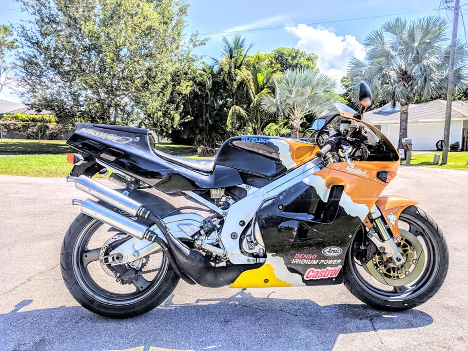 Suzuki RGV250 Pepsi 