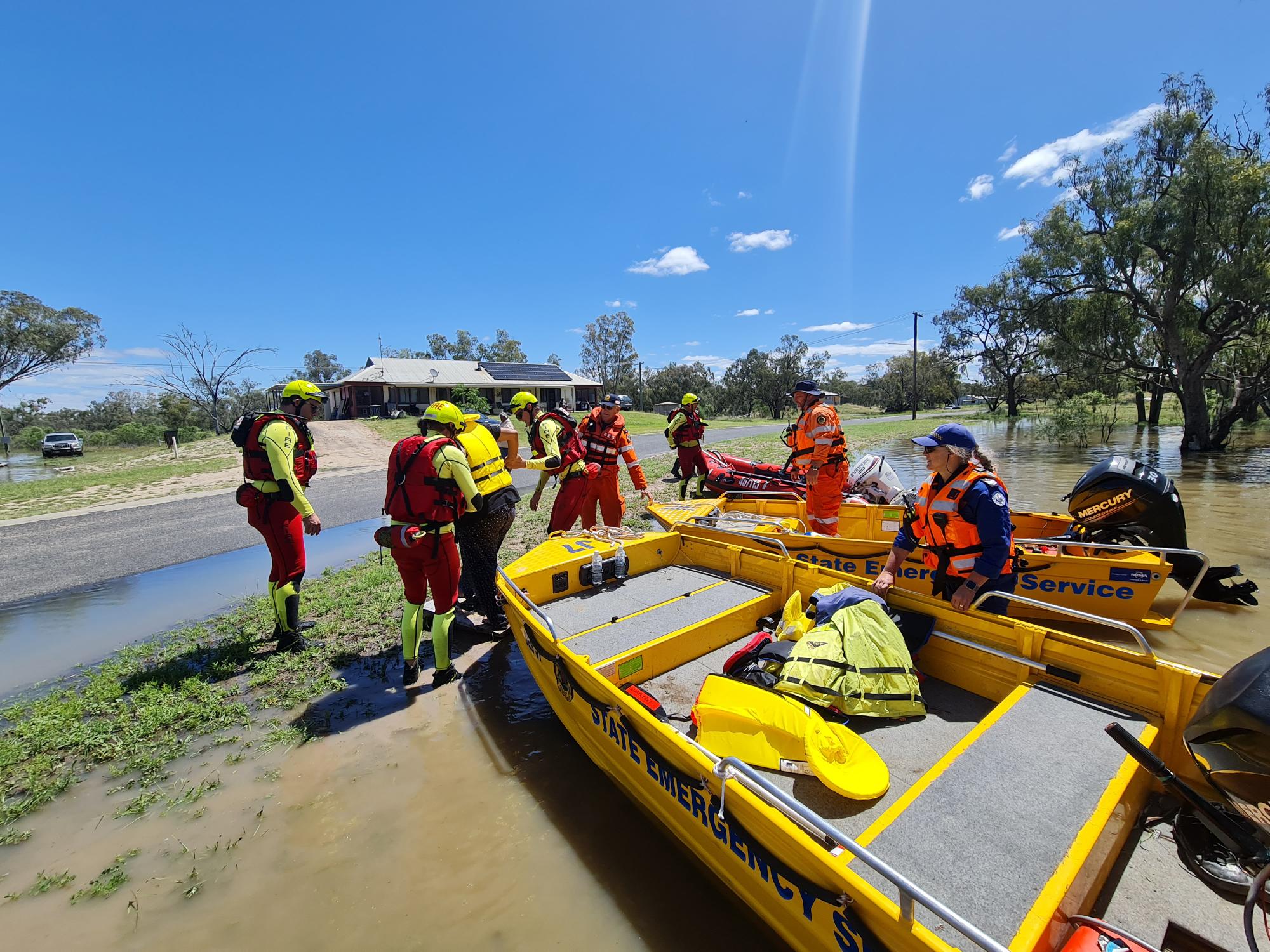 NSW SES - Thank you to the Queensland Fire and Emergency... | Facebook