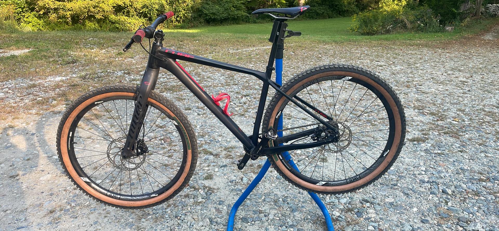 jpc_555 2016 Juice single speed waiting patiently for its next