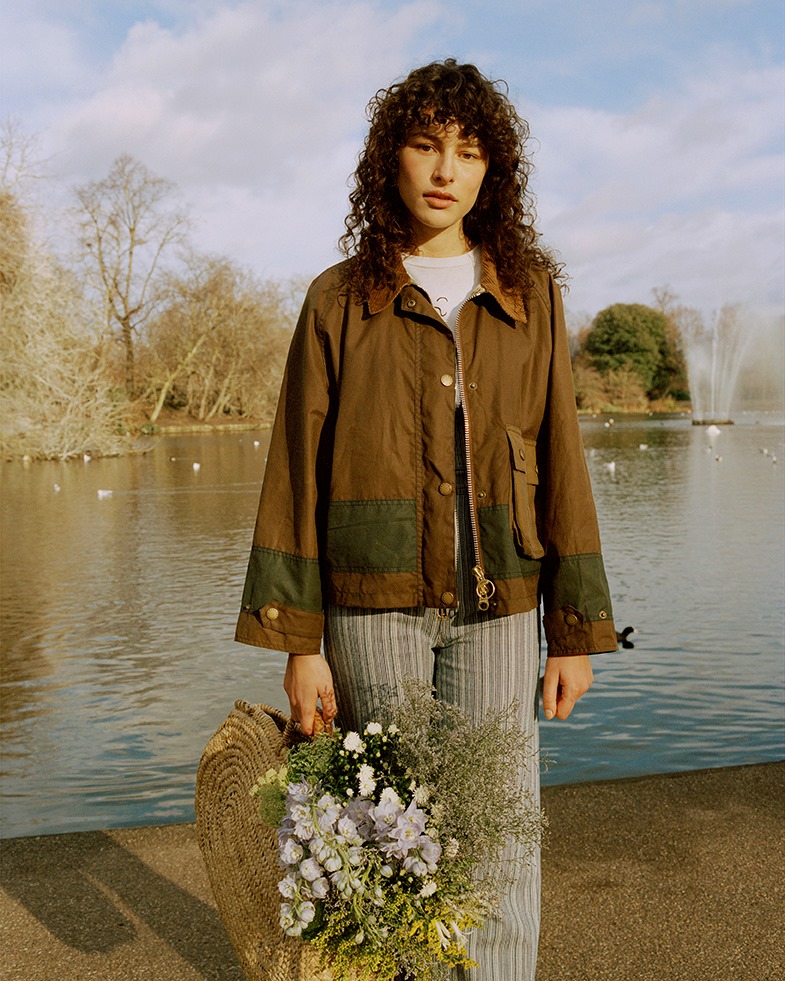 Barbour - The latest Barbour by ALEXACHUNG collaboration offers a 