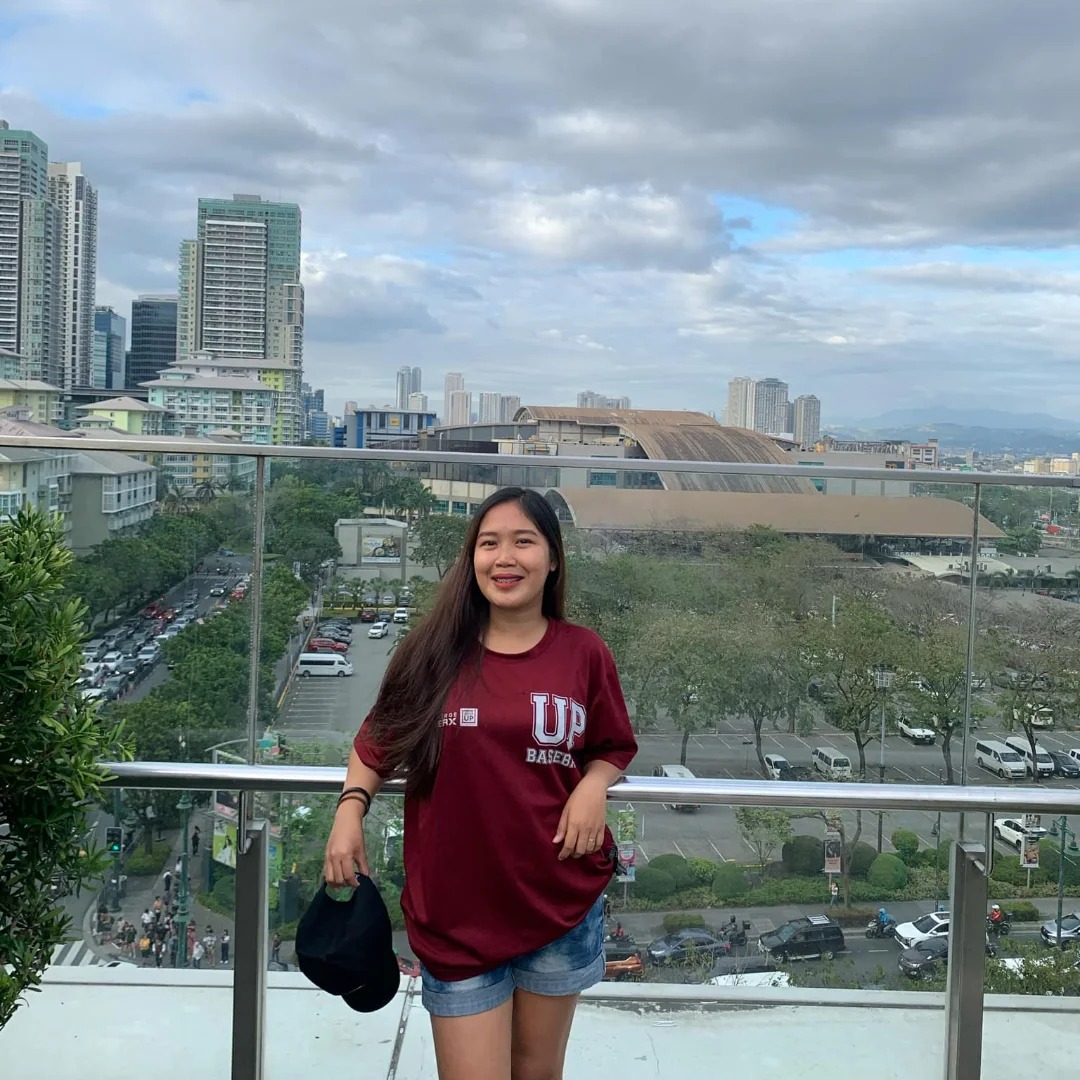 Maria Rica - Maria Rica updated her profile picture.